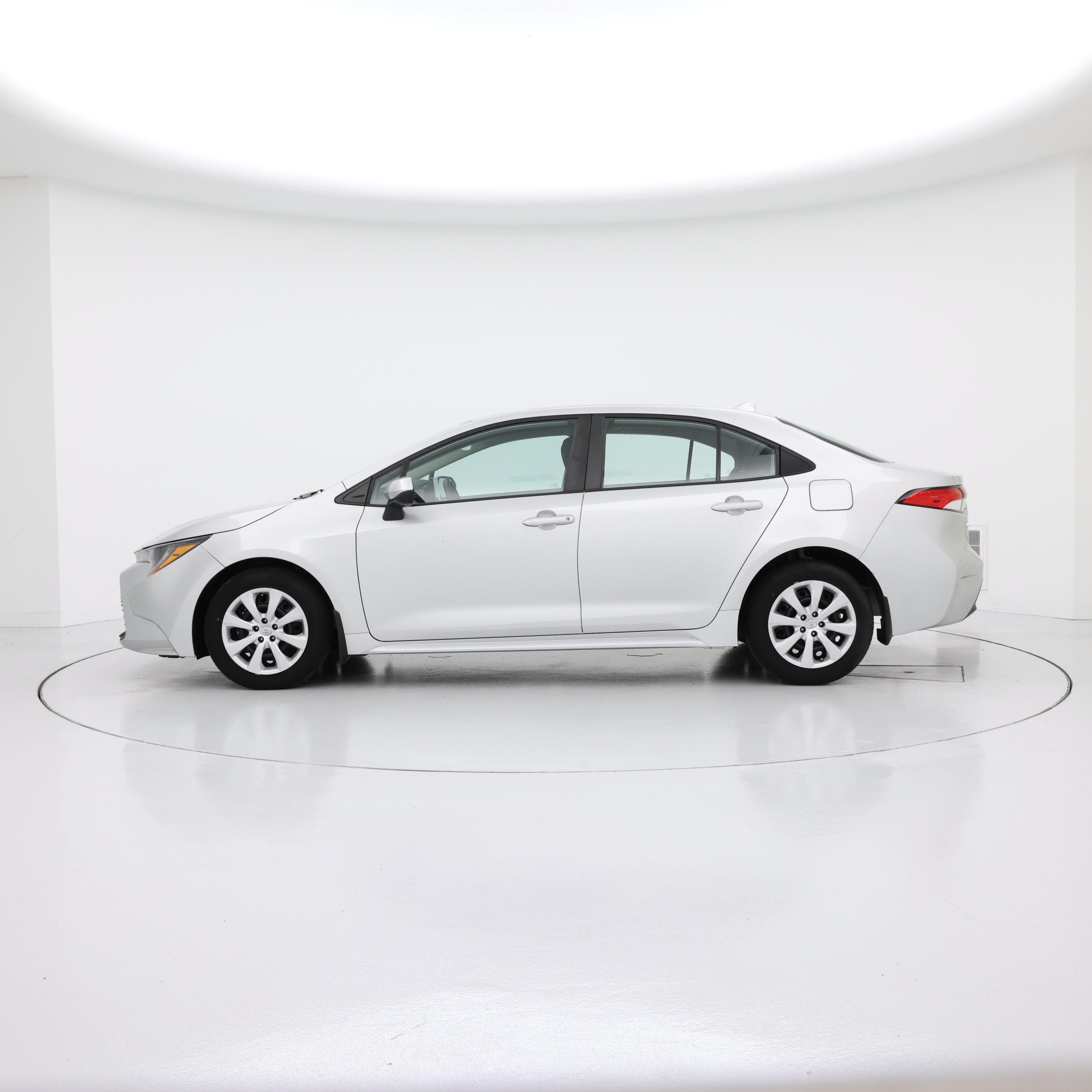 Thumbnail: 2023 Toyota Corolla - 3