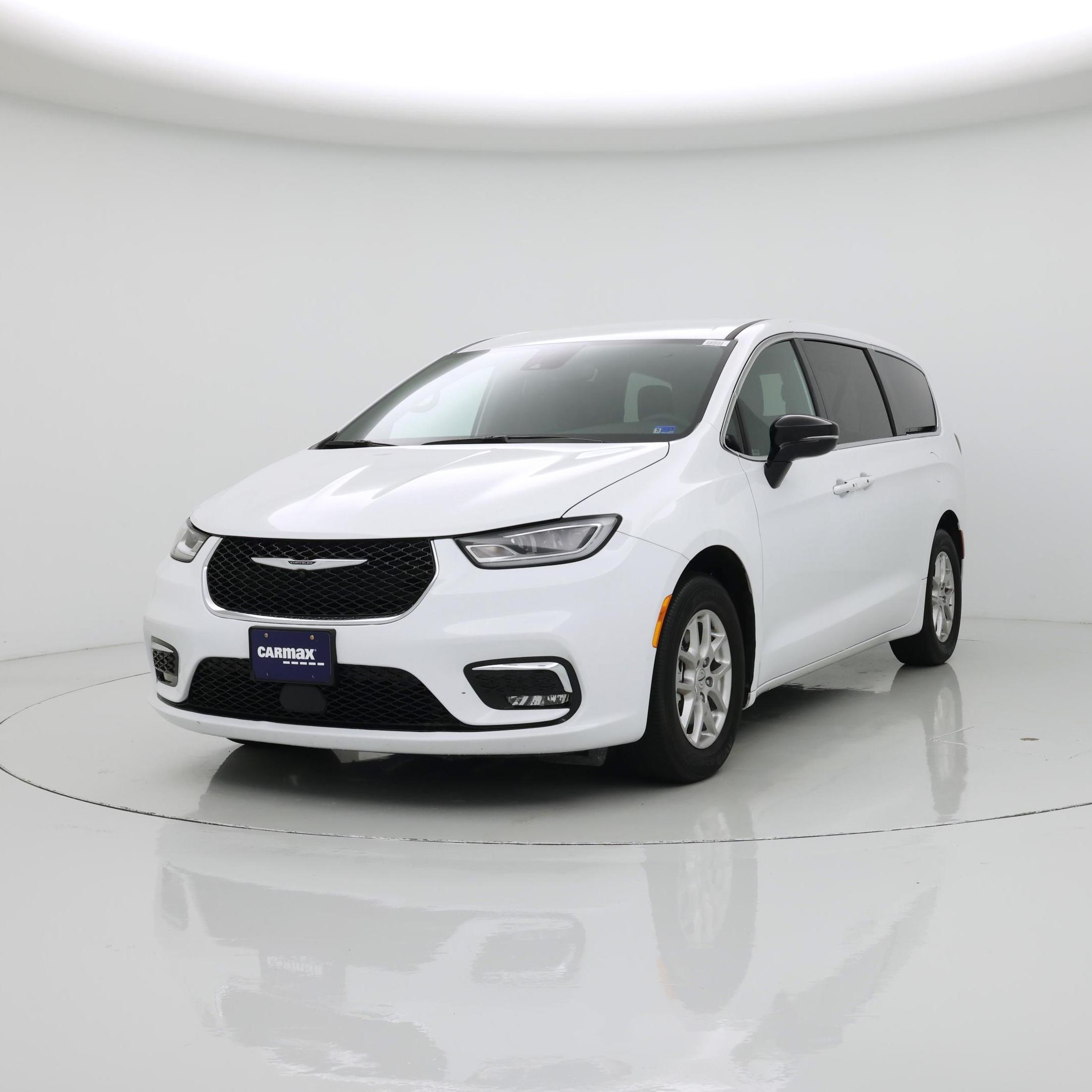 Thumbnail: 2025 Chrysler Pacifica - 4