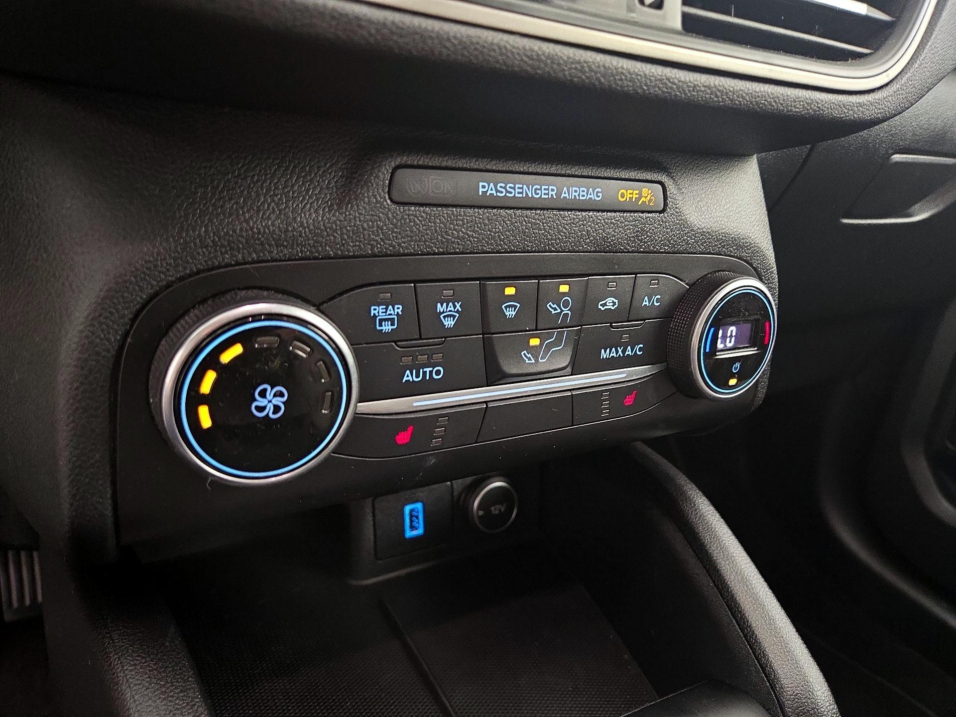 Thumbnail: 2020 Ford Escape - 16