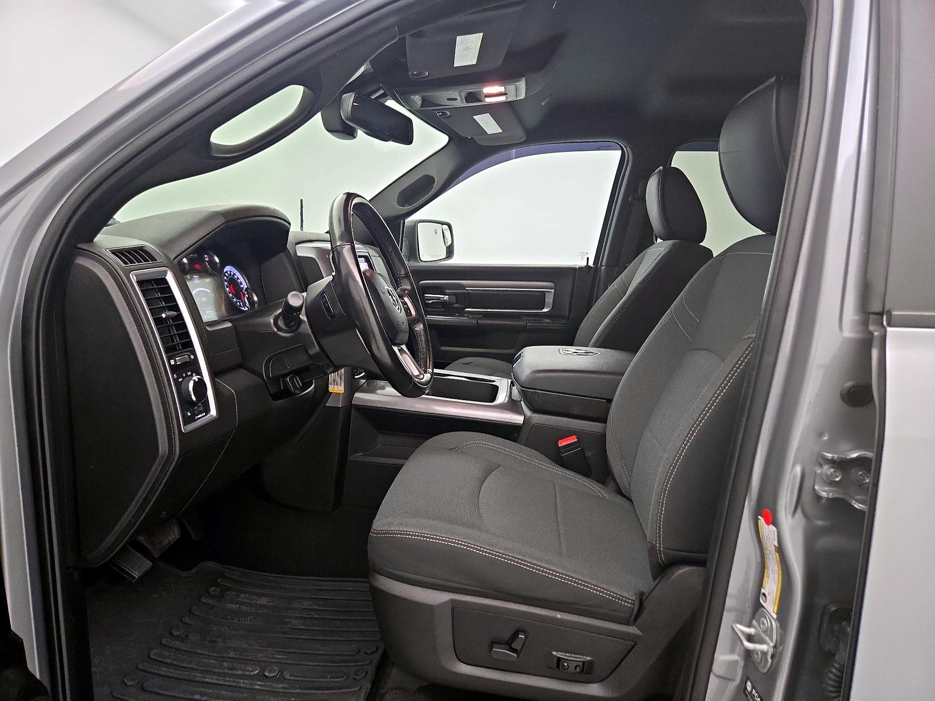 Thumbnail: 2022 RAM 1500 Classic - 11