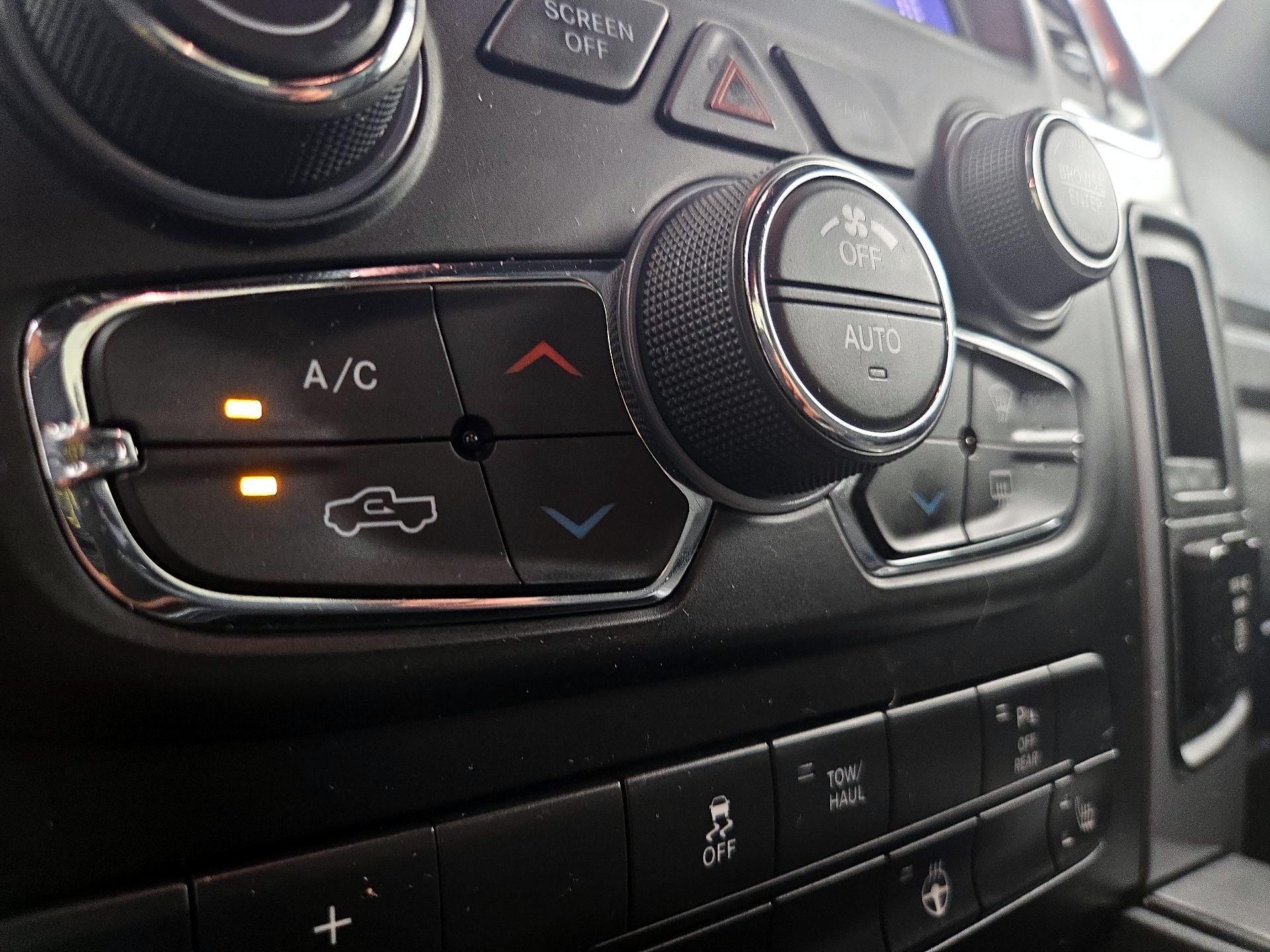 Thumbnail: 2022 RAM 1500 Classic - 16