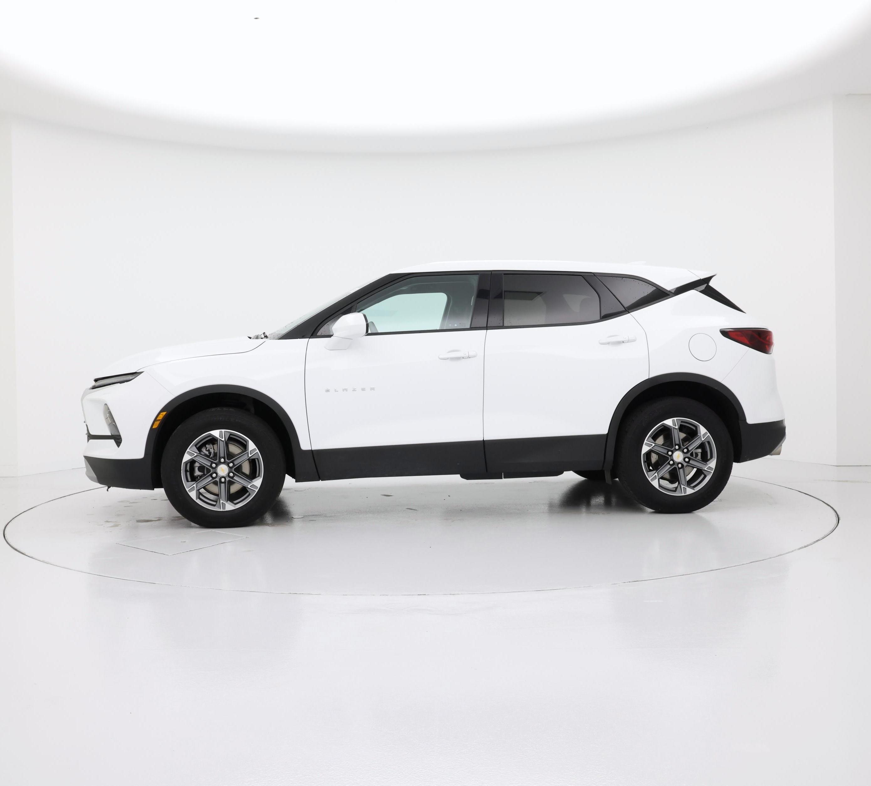 Thumbnail: 2025 Chevrolet Blazer - 3