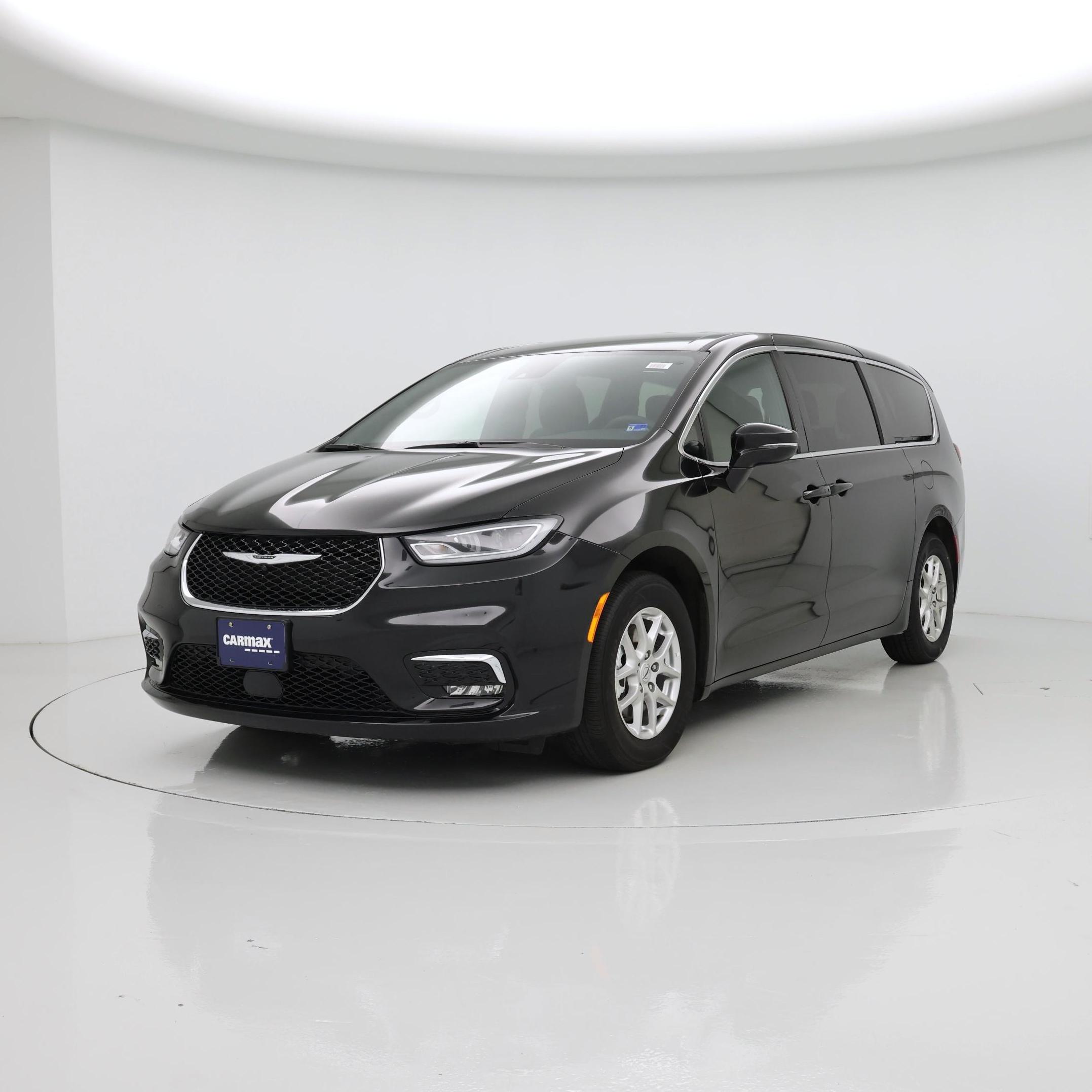 Thumbnail: 2025 Chrysler Pacifica - 4