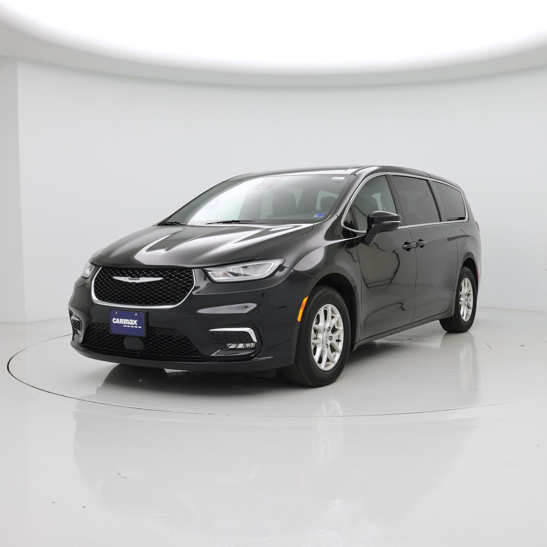 Thumbnail: 2025 Chrysler Pacifica - 4