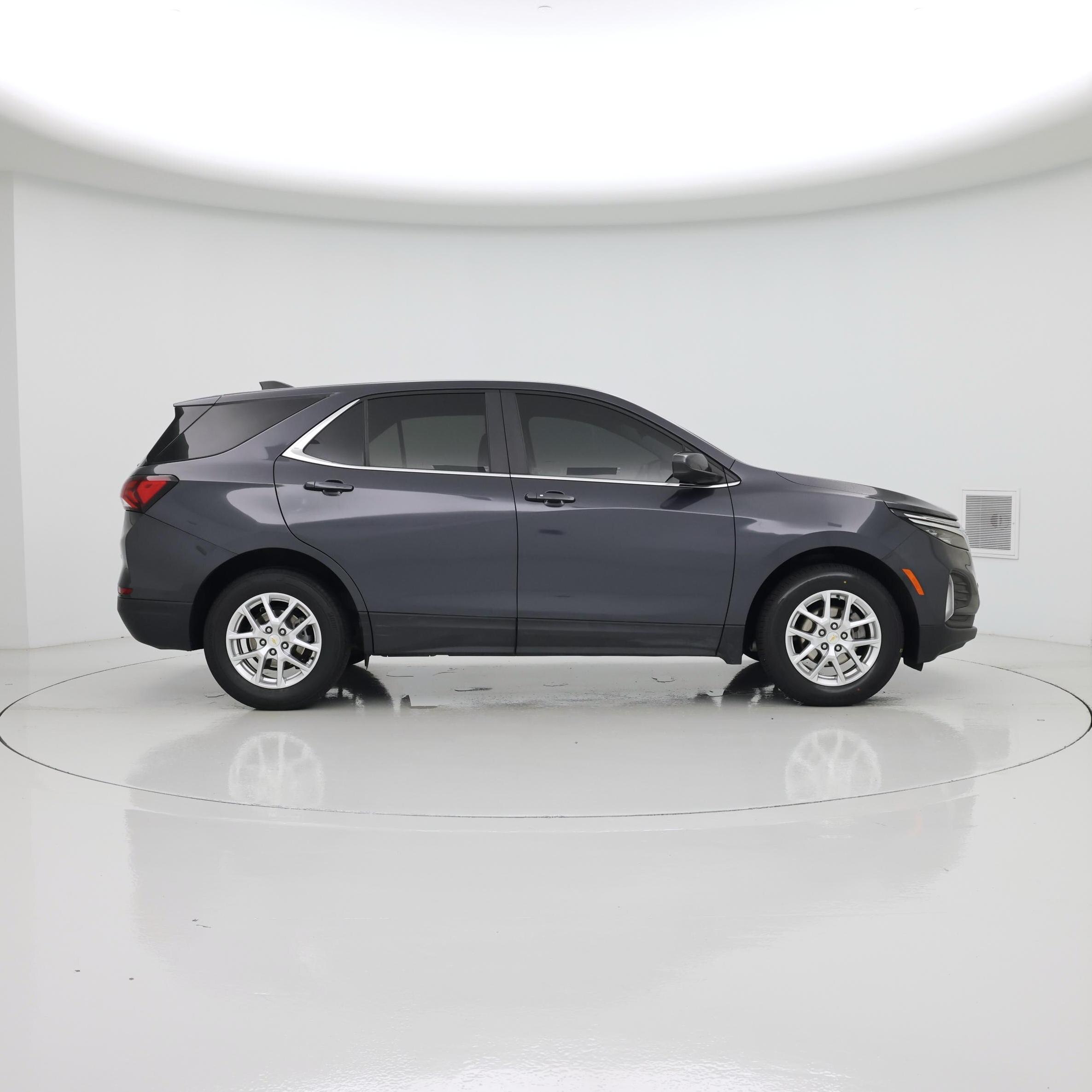 Thumbnail: 2022 Chevrolet Equinox - 7