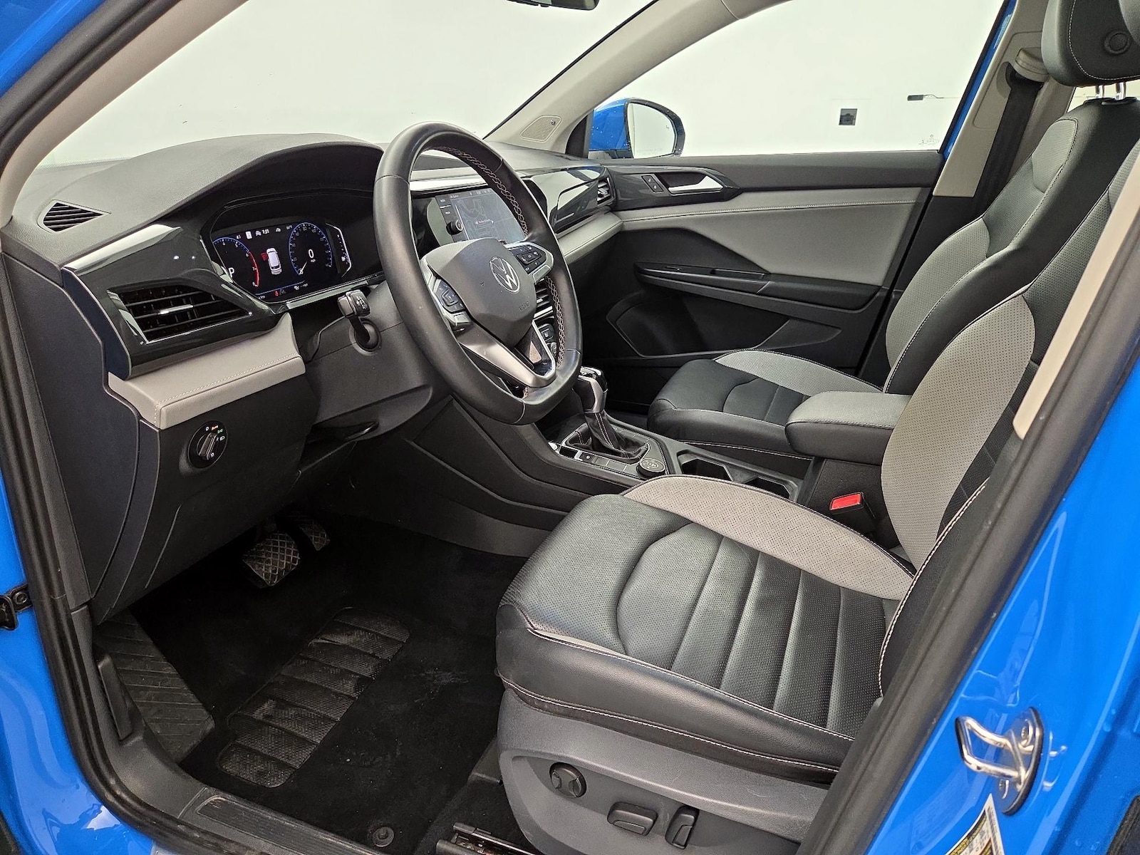 2022 Volkswagen Taos SEL - Photo 12