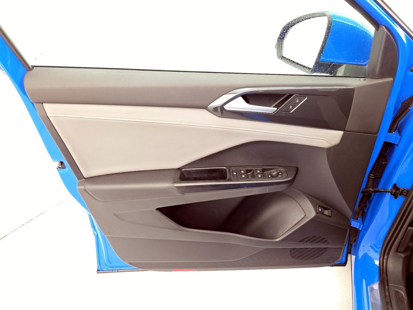 2022 Volkswagen Taos SEL - Photo 13
