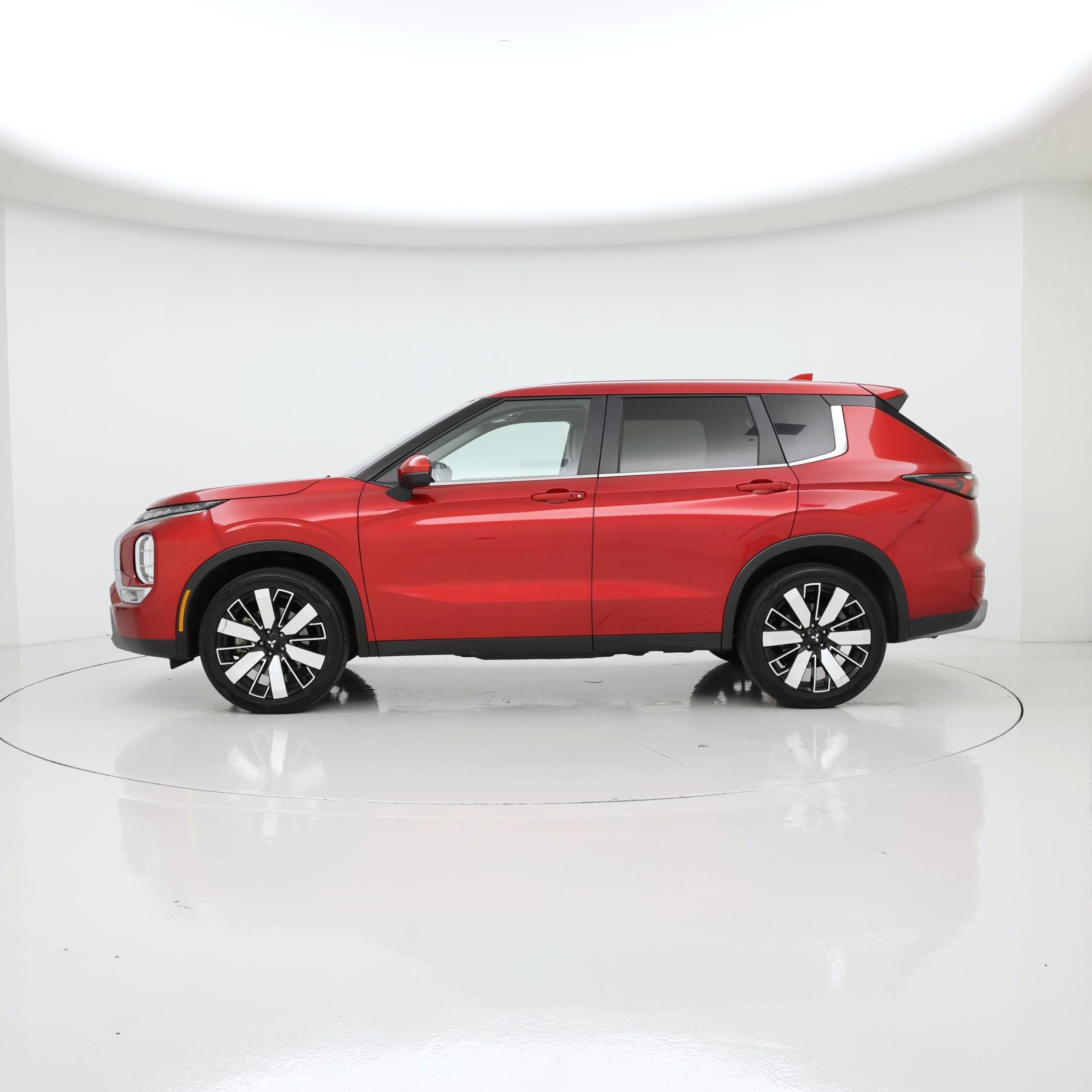 Thumbnail: 2025 Mitsubishi Outlander - 3