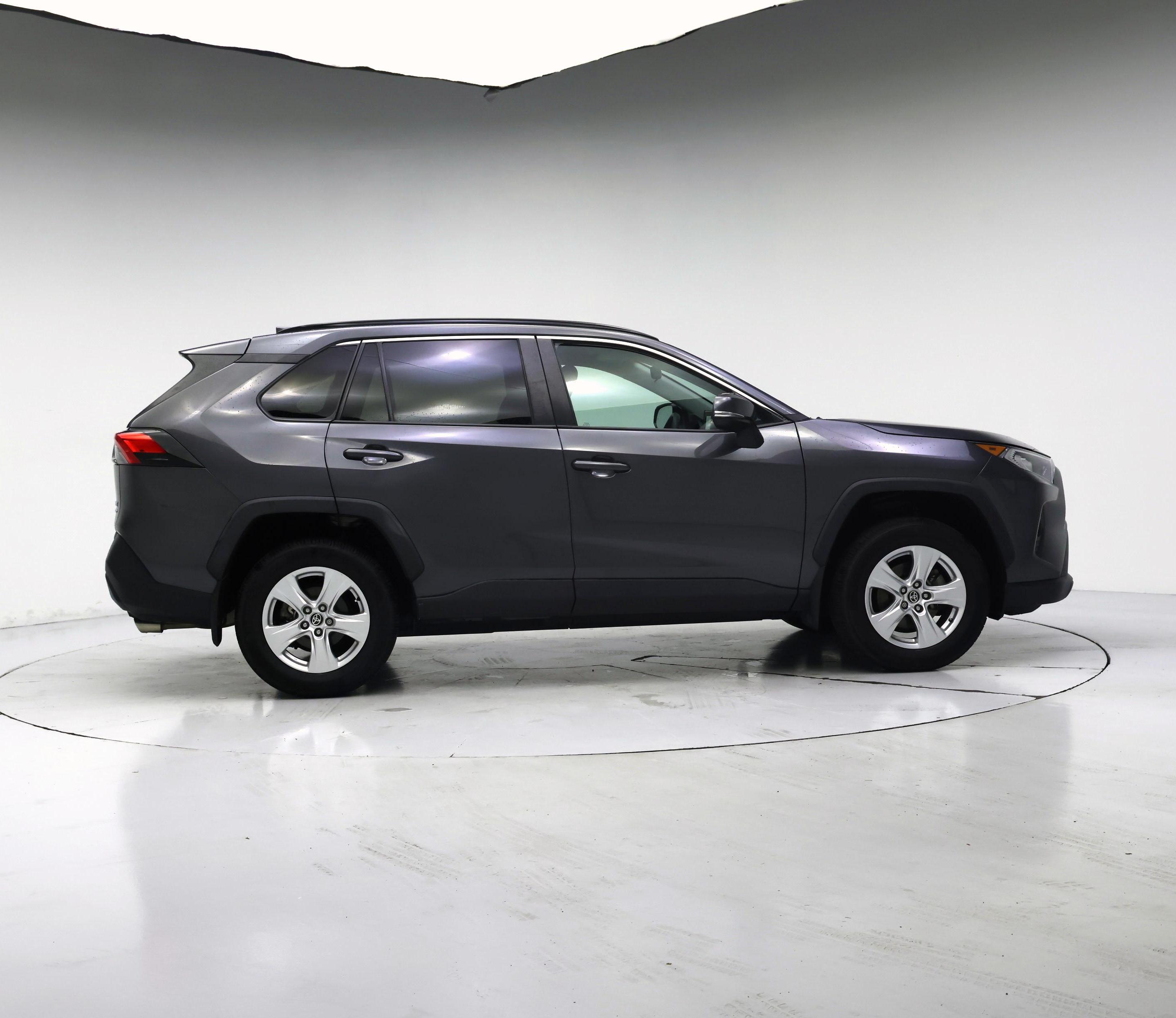 Thumbnail: 2021 Toyota RAV4 - 7