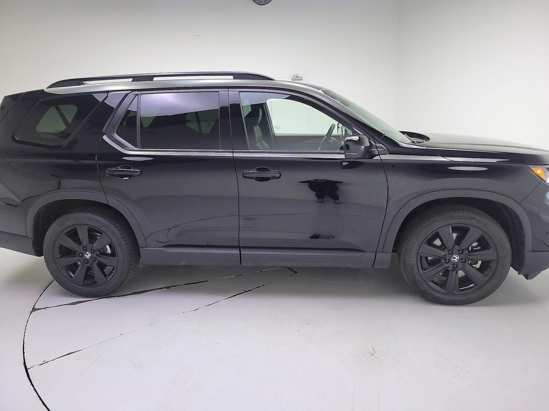 Thumbnail: 2025 Honda Pilot - 4