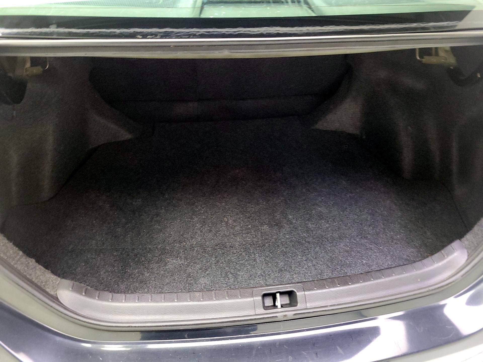 Thumbnail: 2015 Toyota Corolla - 20