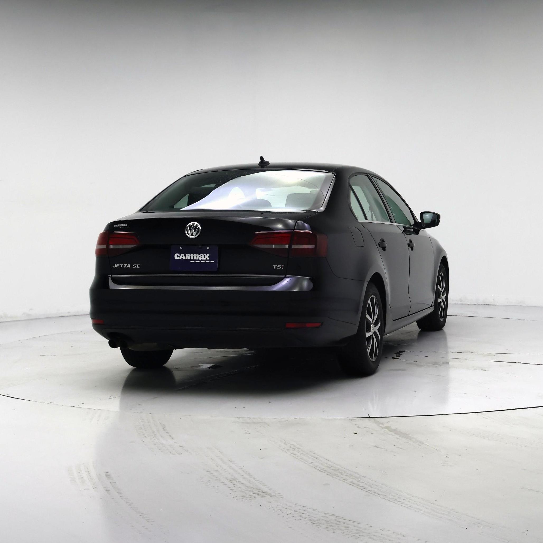 Thumbnail: 2017 Volkswagen Jetta - 8