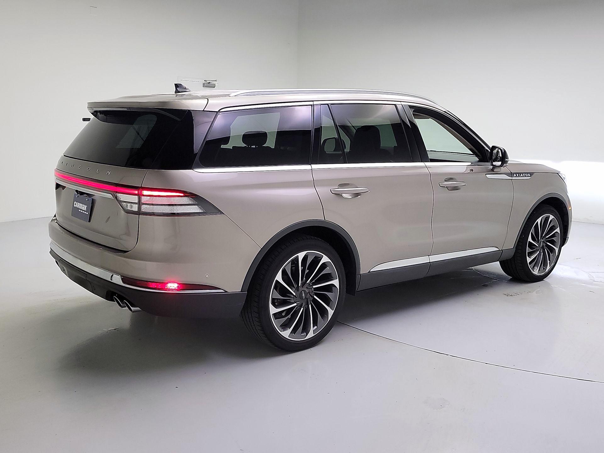 Thumbnail: 2021 Lincoln Aviator - 5
