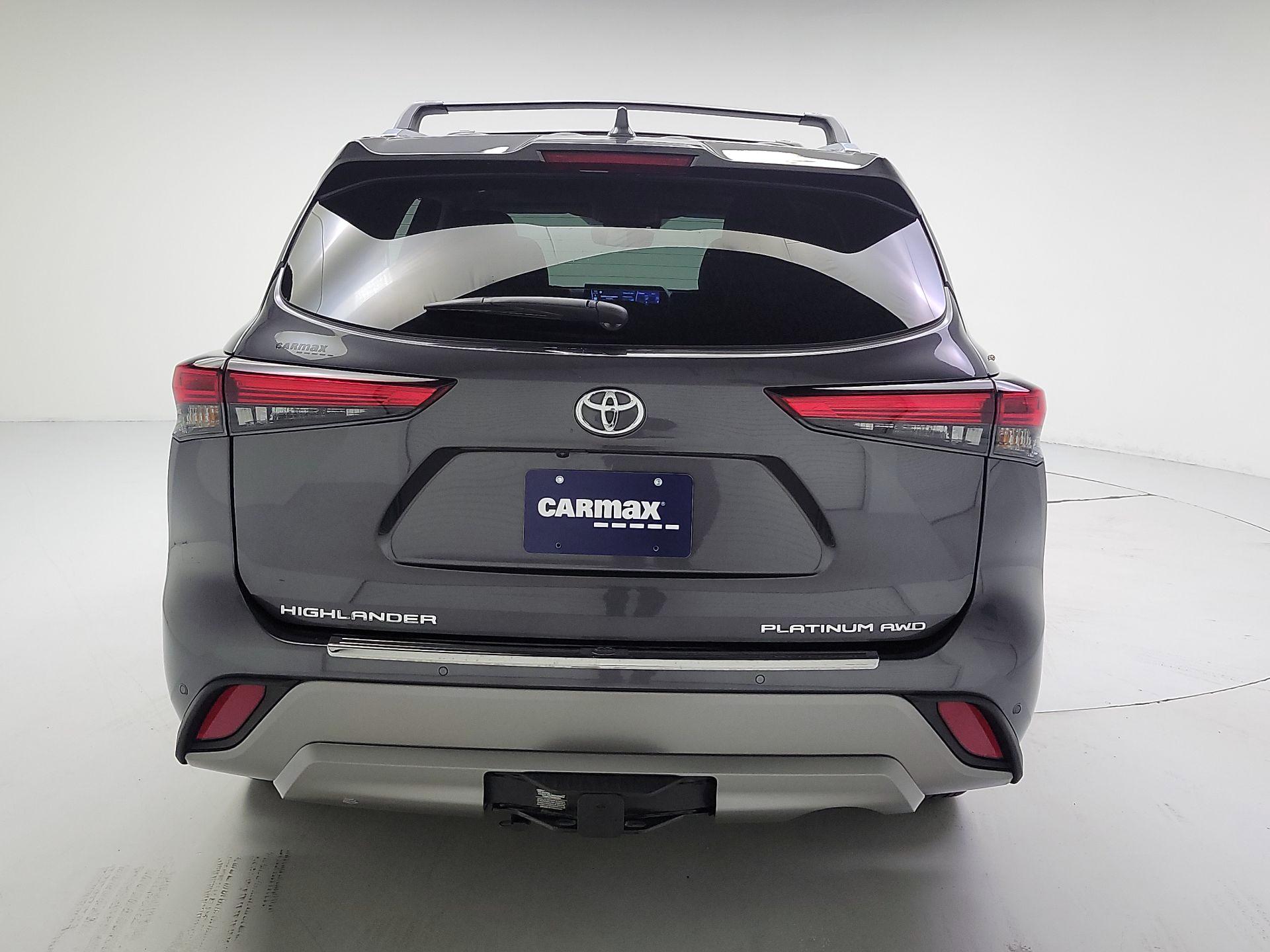 Thumbnail: 2022 Toyota Highlander - 6