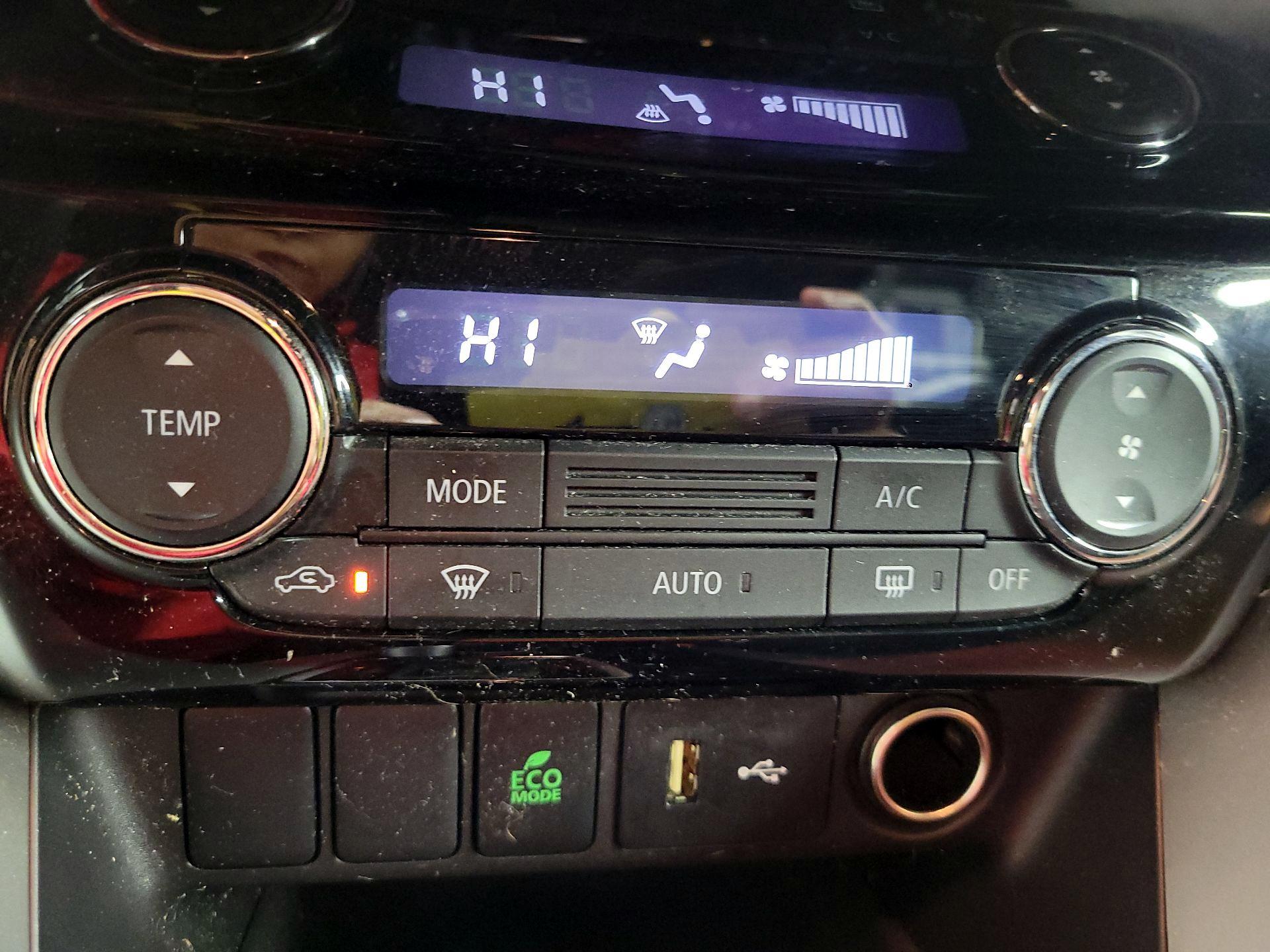 Thumbnail: 2019 Mitsubishi Eclipse Cross - 16