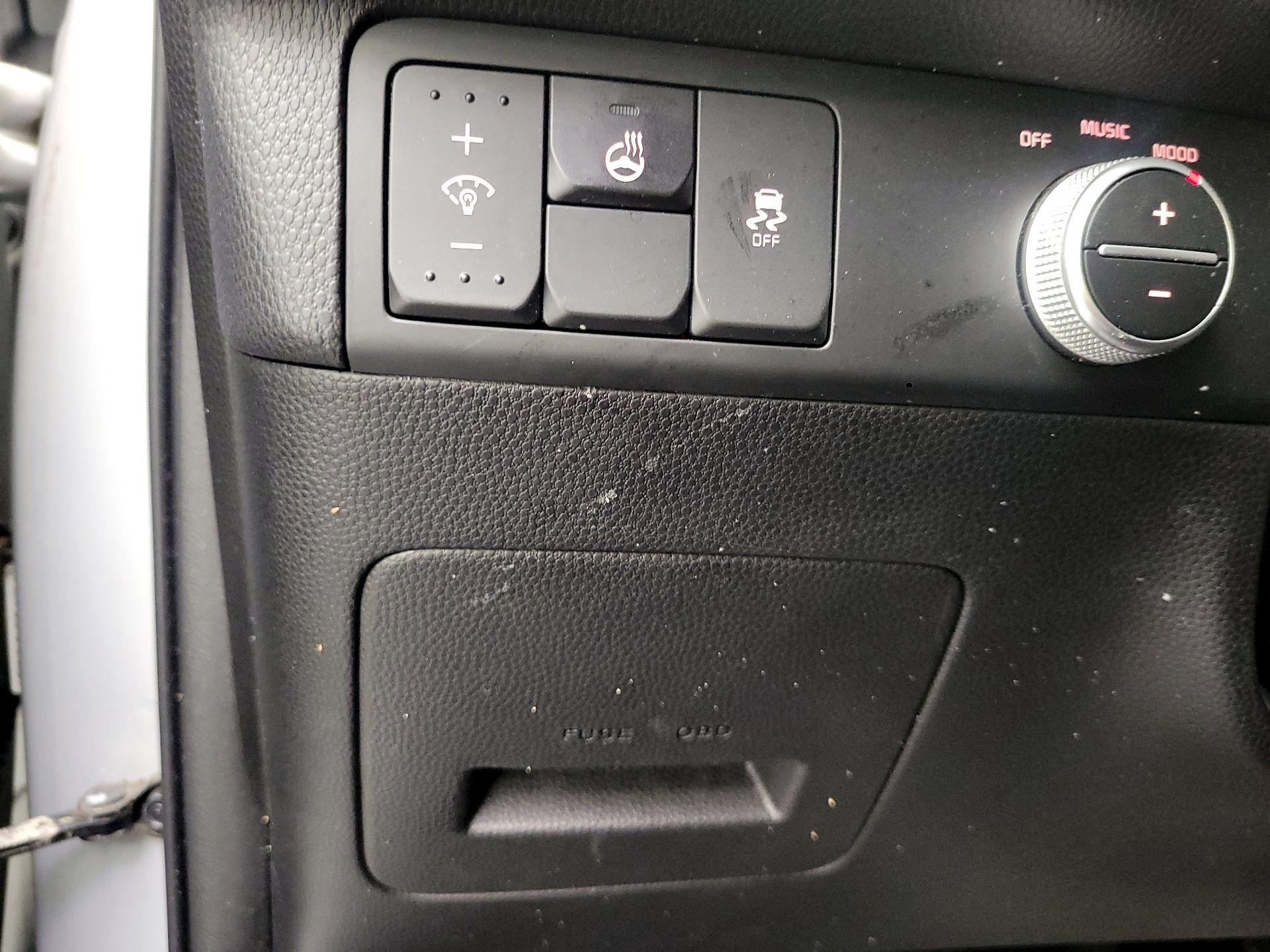 Thumbnail: 2014 Kia Soul - 13