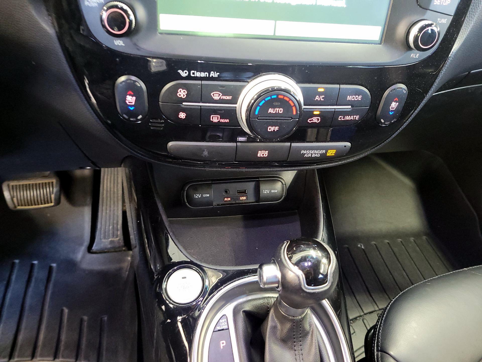 Thumbnail: 2014 Kia Soul - 17