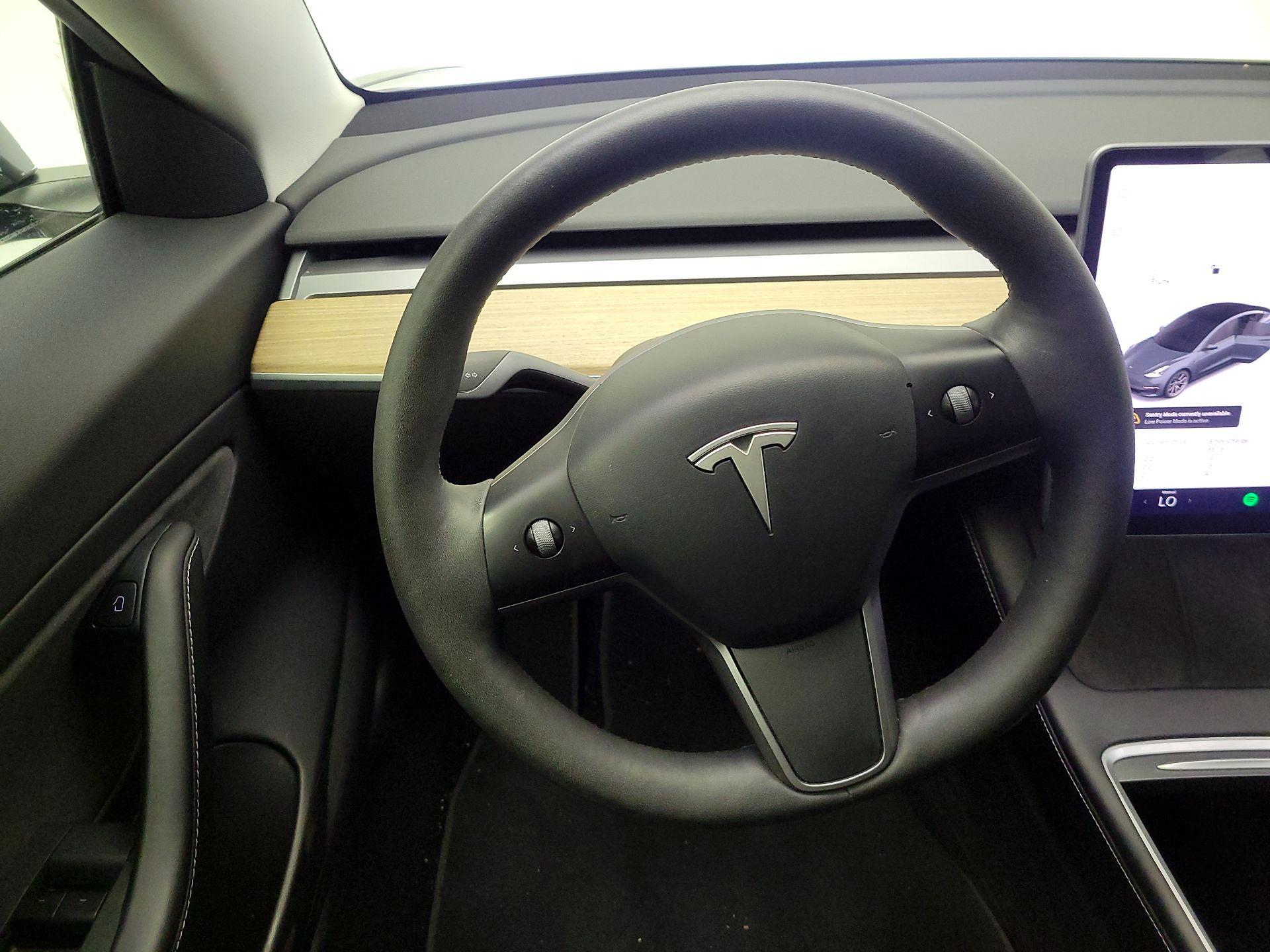 Thumbnail: 2021 Tesla Model 3 - 10
