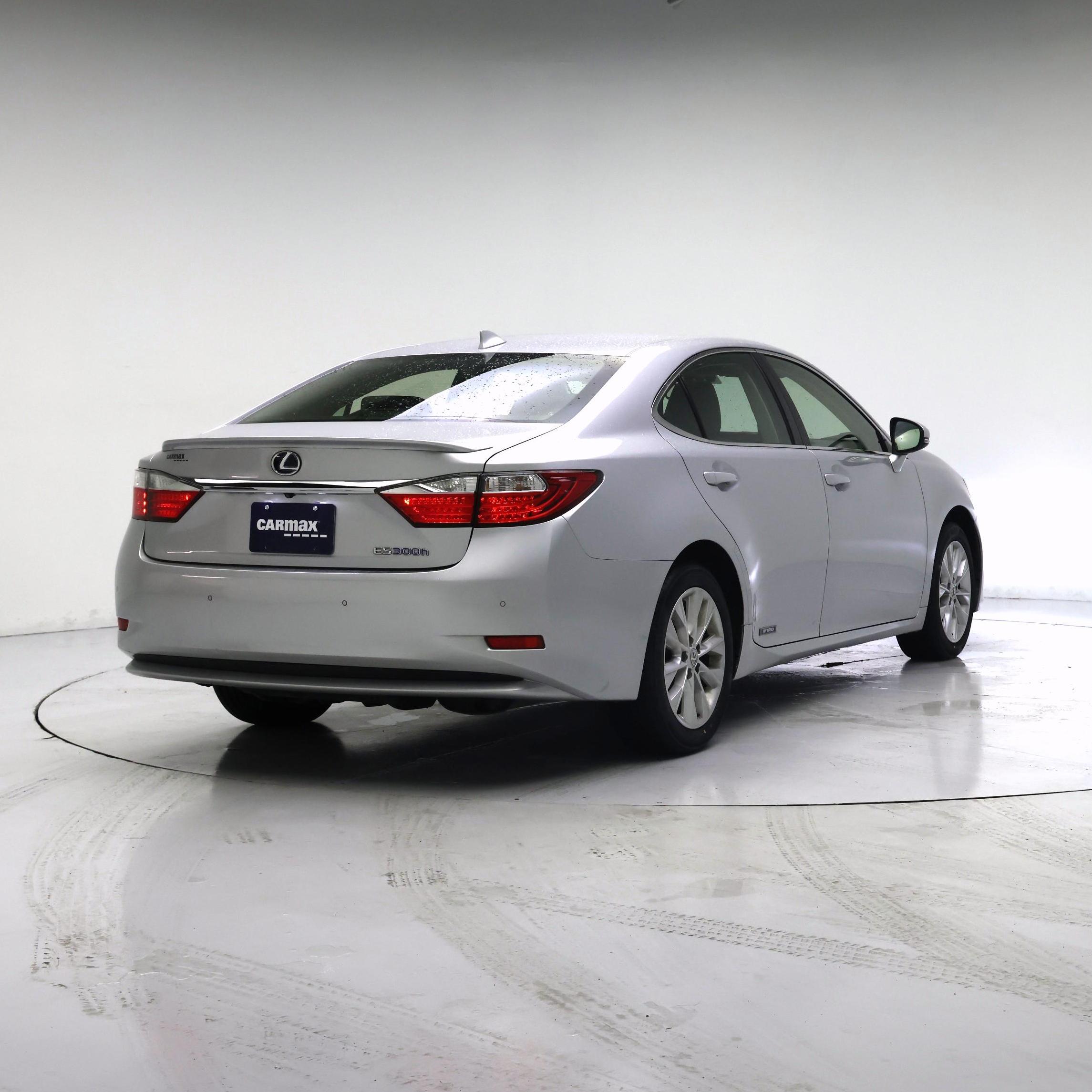 Thumbnail: 2015 Lexus ES - 8