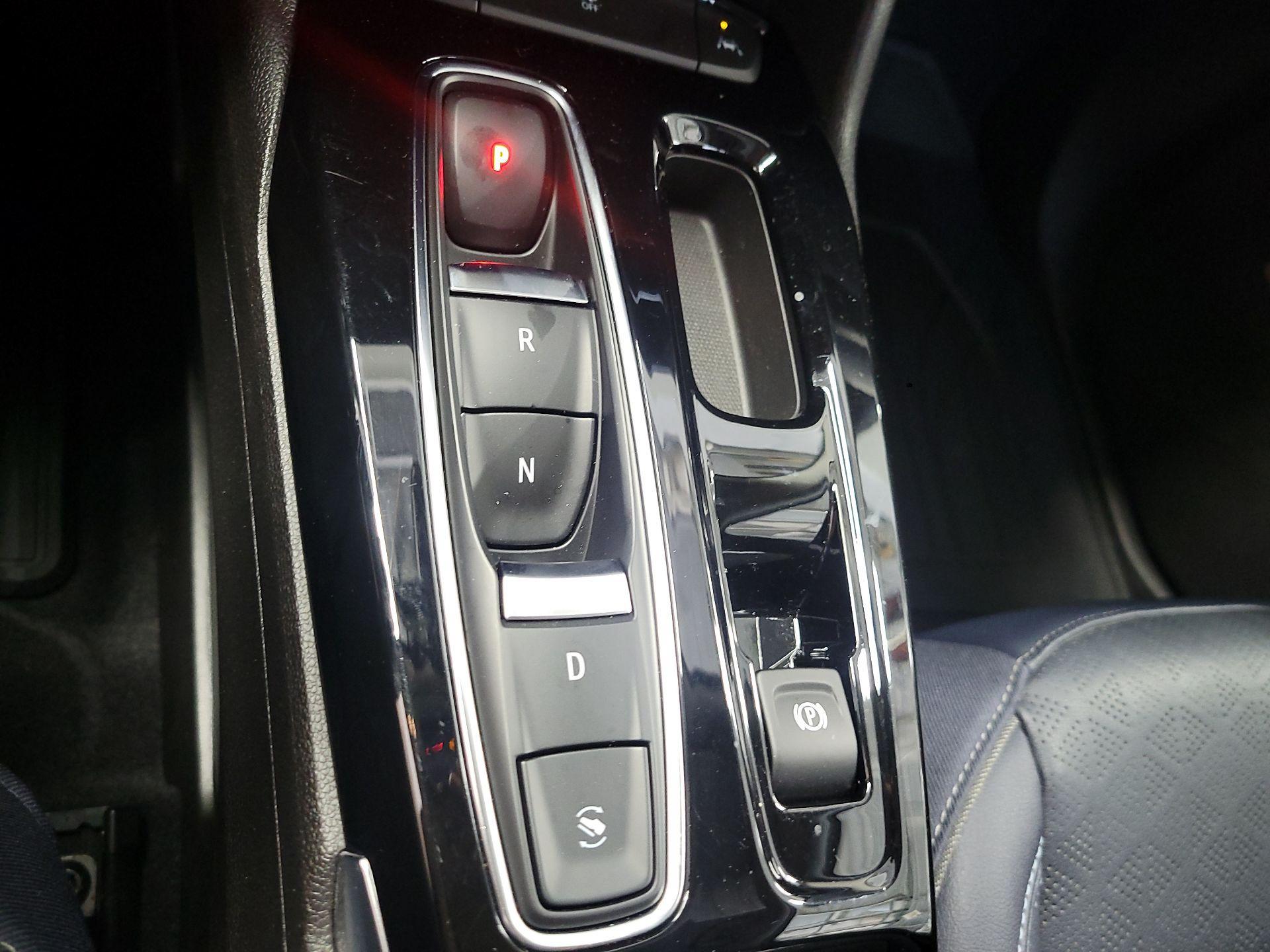 Thumbnail: 2022 Chevrolet Bolt EUV - 18