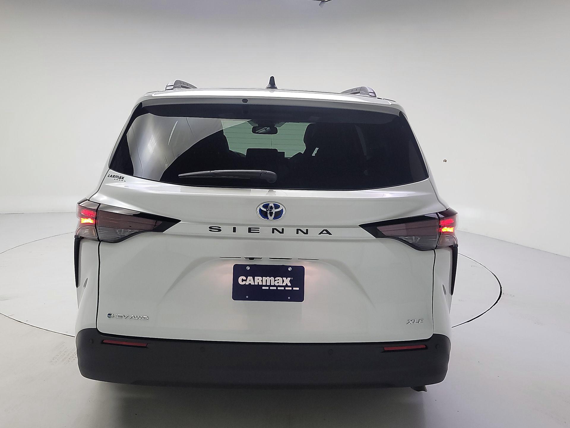 Thumbnail: 2025 Toyota Sienna - 6