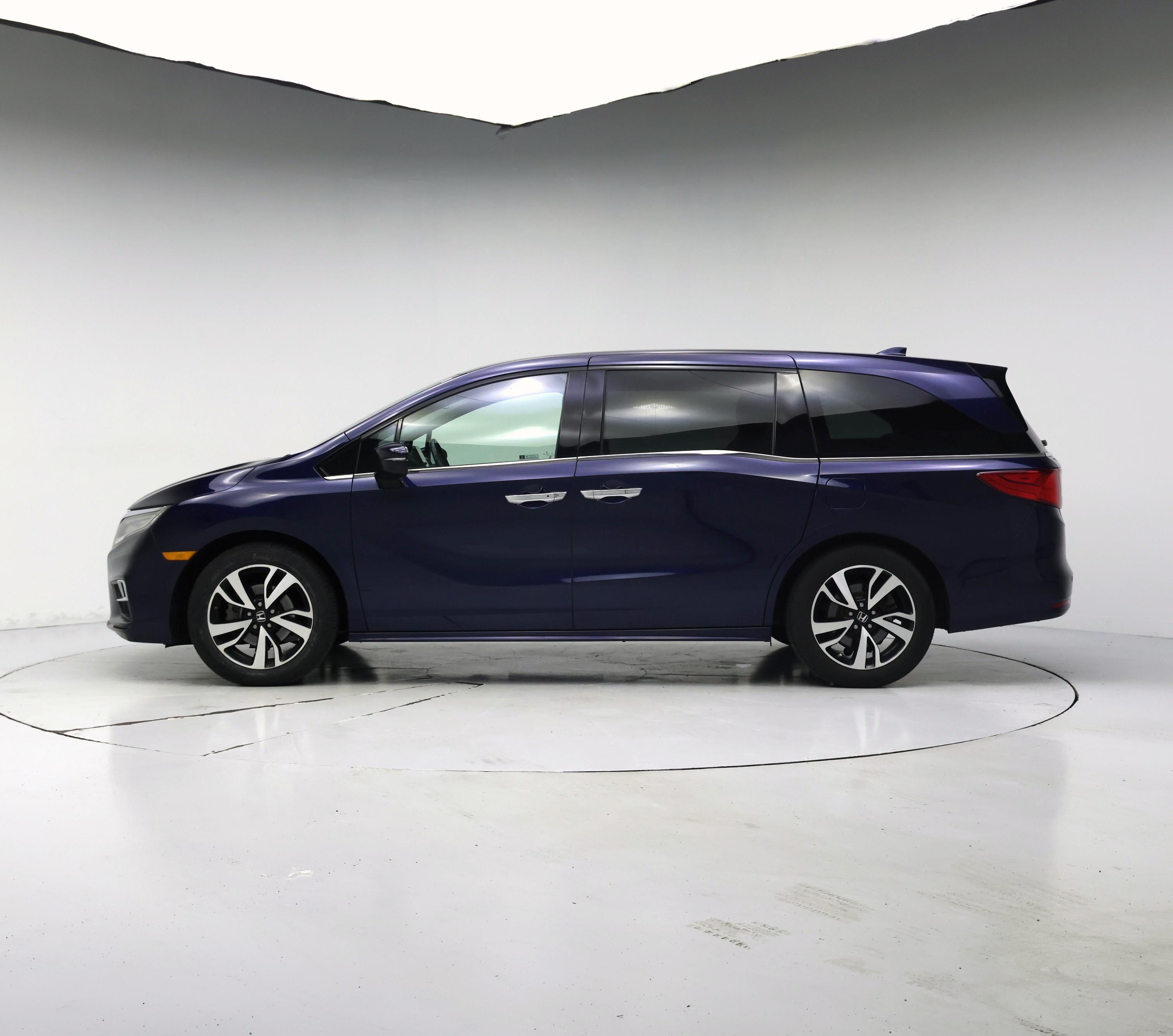 Thumbnail: 2020 Honda Odyssey - 3