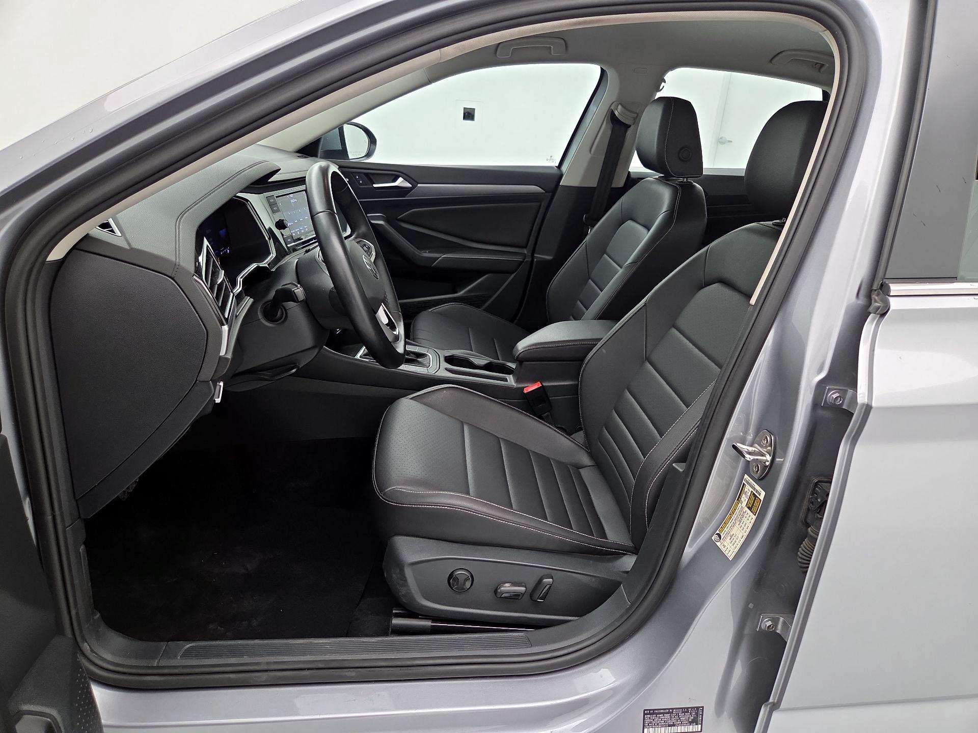 Thumbnail: 2024 Volkswagen Jetta - 11