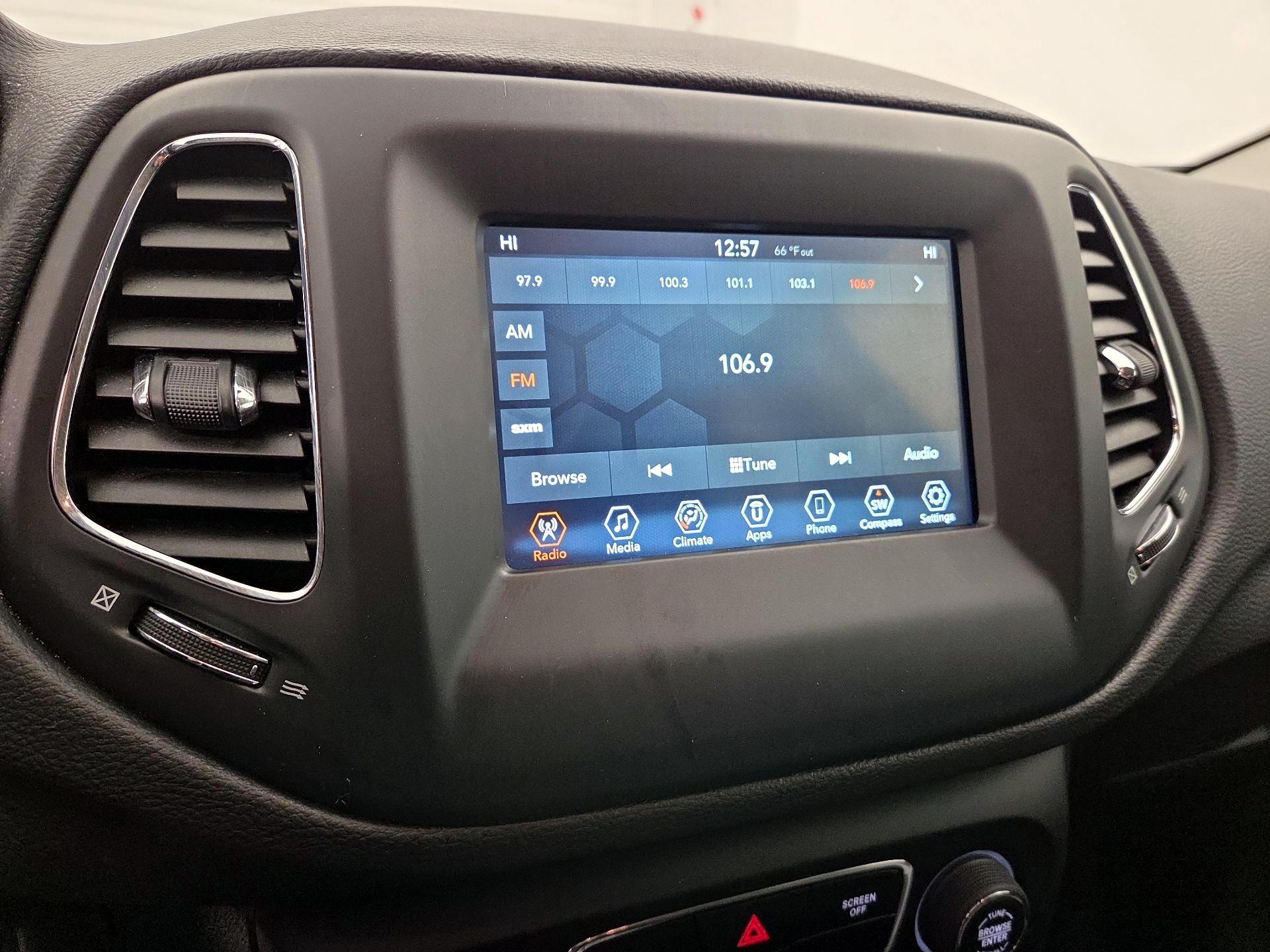 Thumbnail: 2021 Jeep Compass - 15