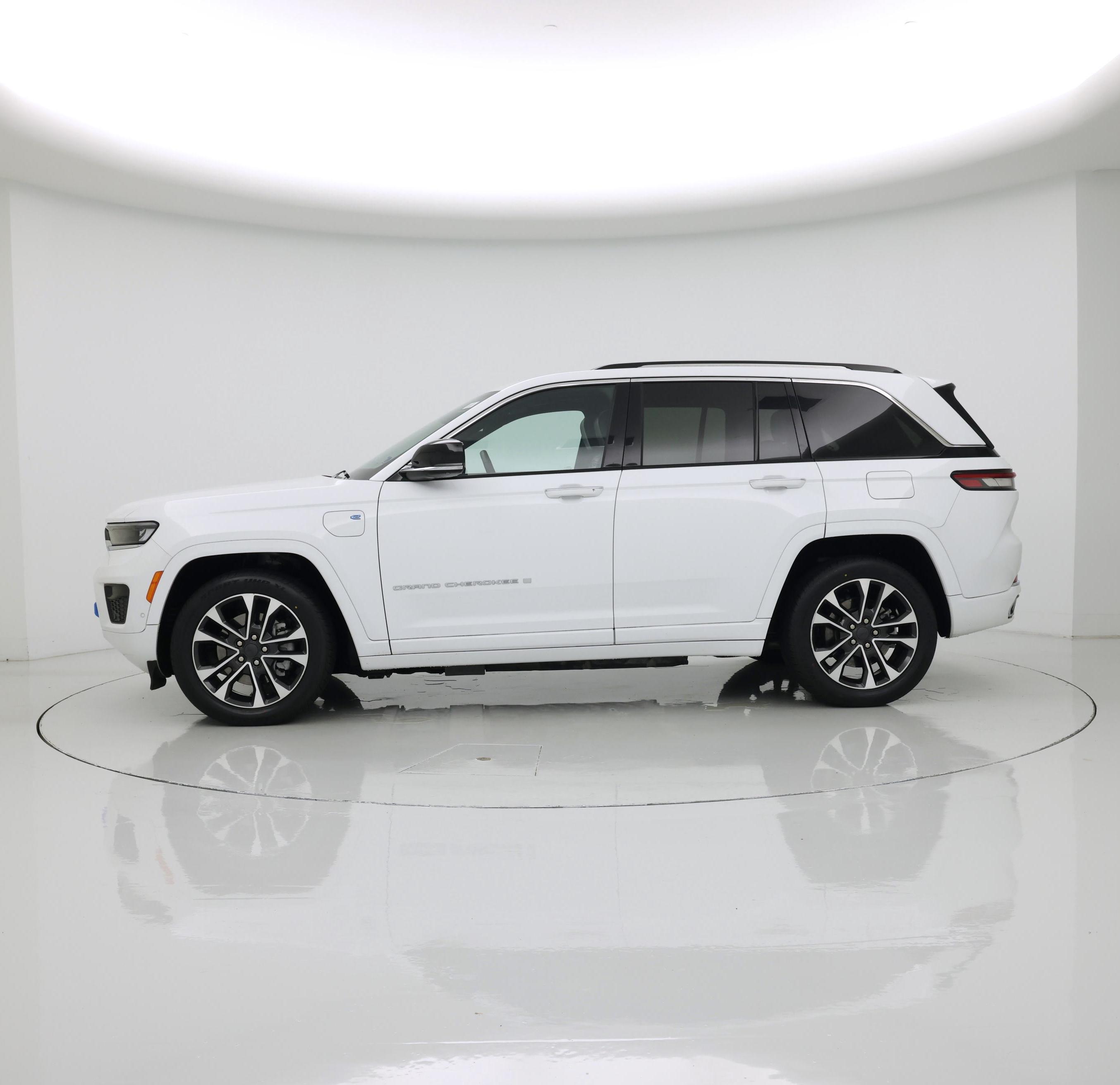 Thumbnail: 2022 Jeep Grand Cherokee - 3