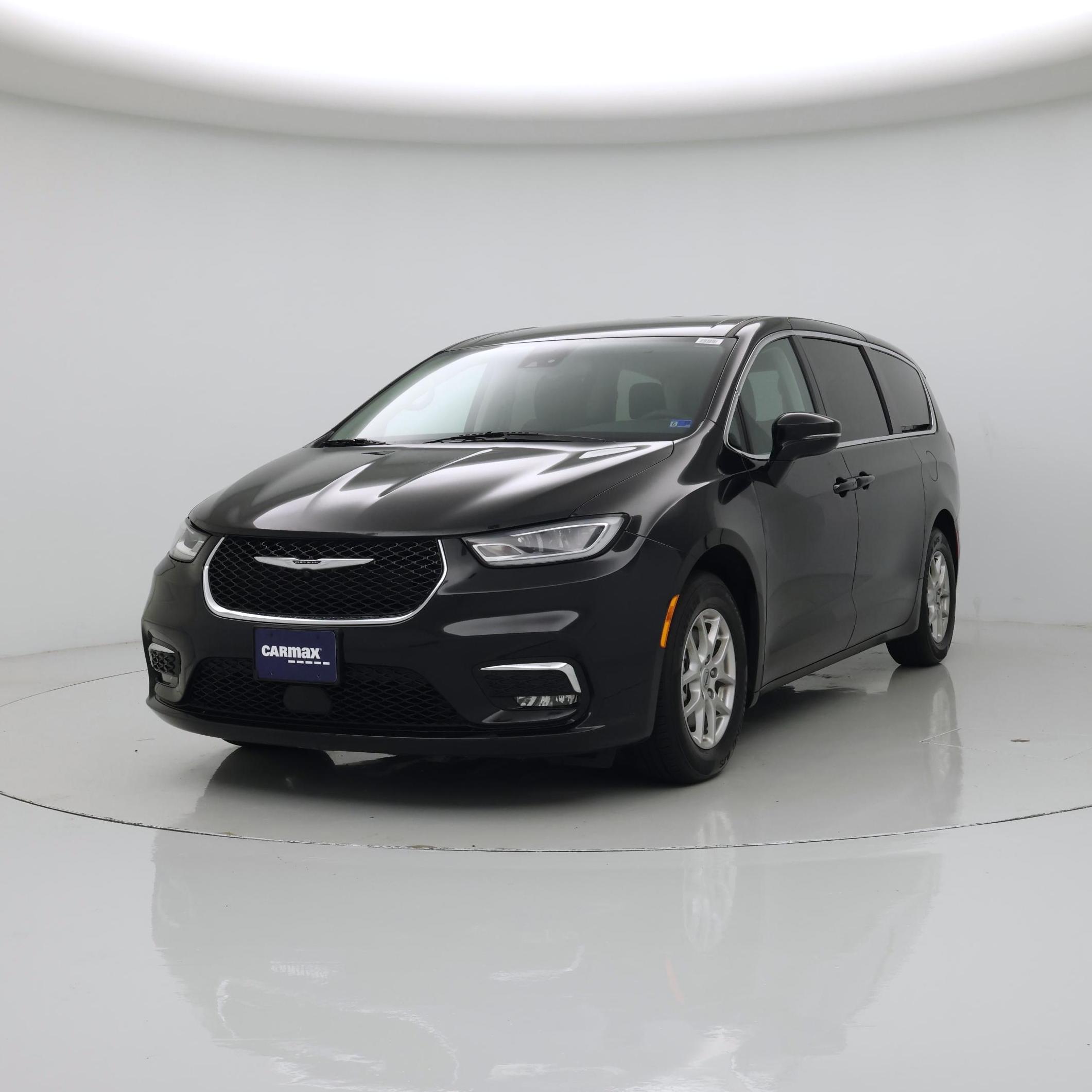 Thumbnail: 2024 Chrysler Pacifica - 4