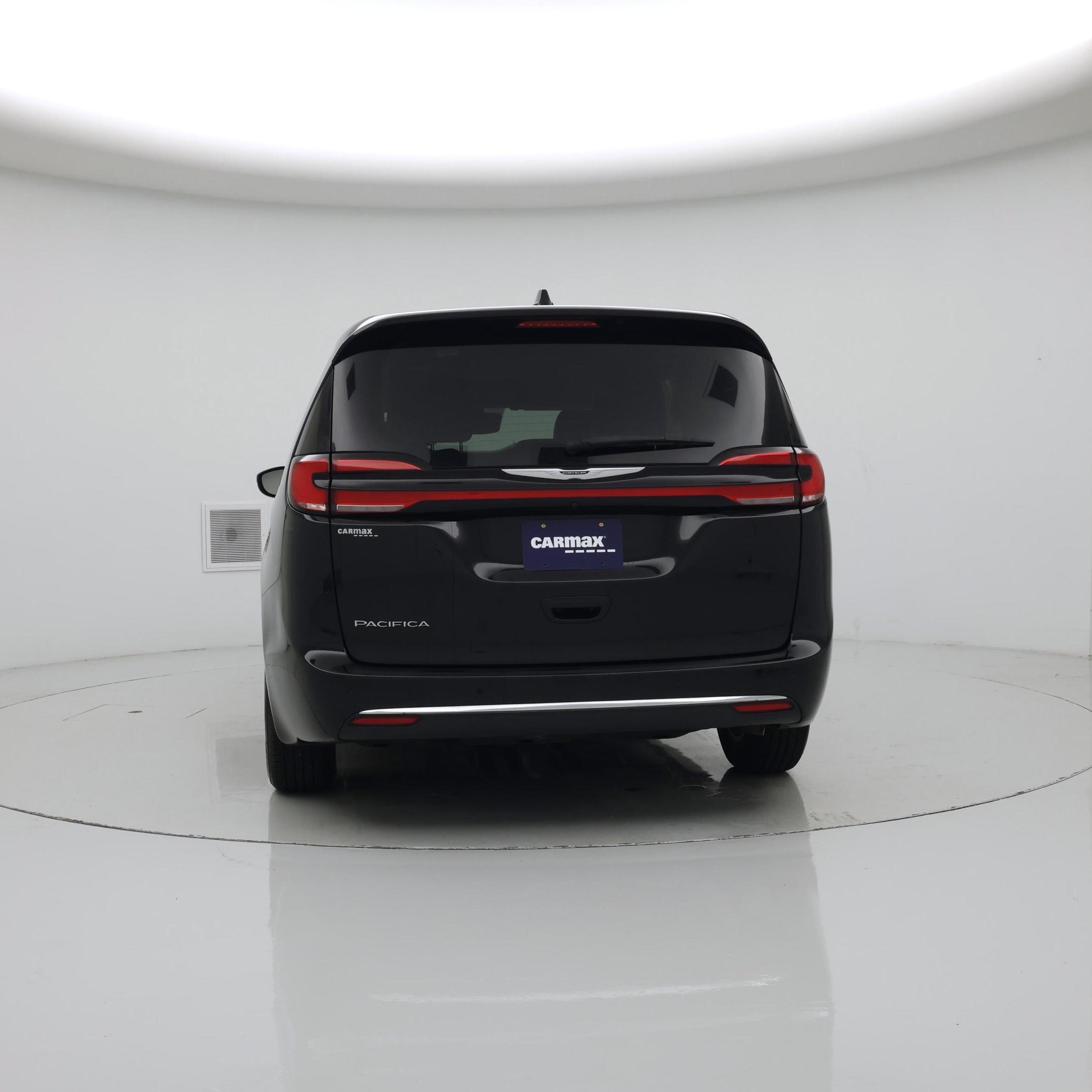 Thumbnail: 2024 Chrysler Pacifica - 6
