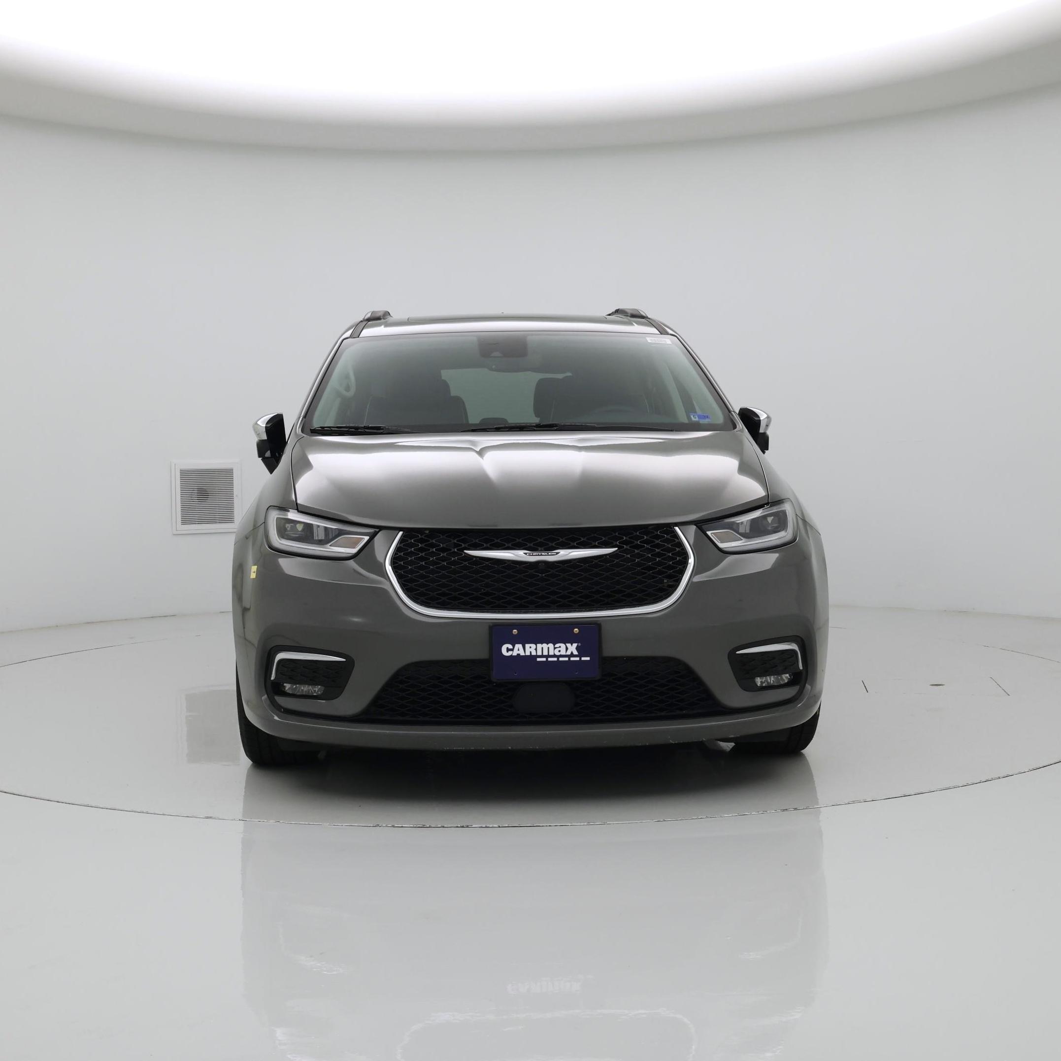 Thumbnail: 2023 Chrysler Pacifica - 5