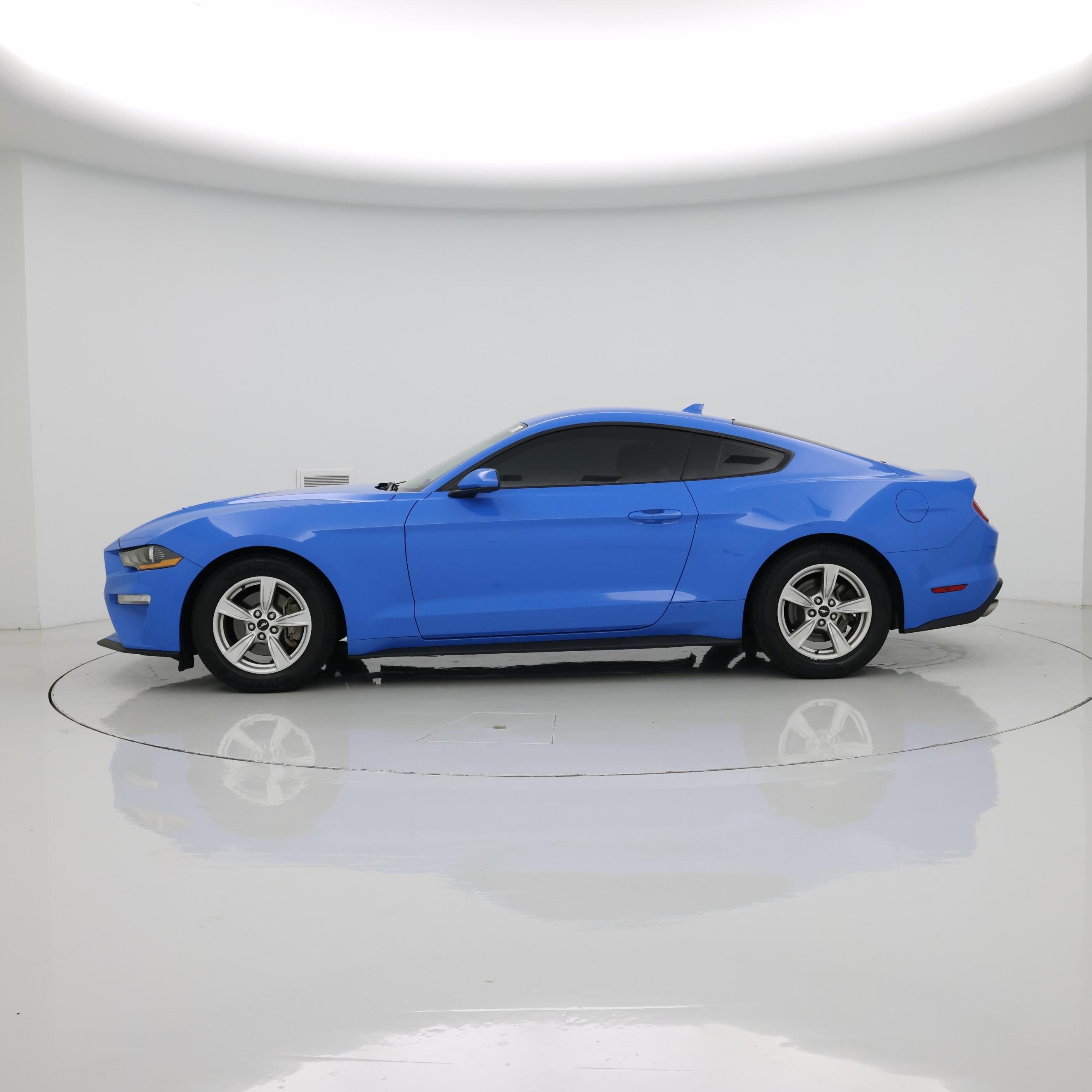 Thumbnail: 2022 Ford Mustang - 3