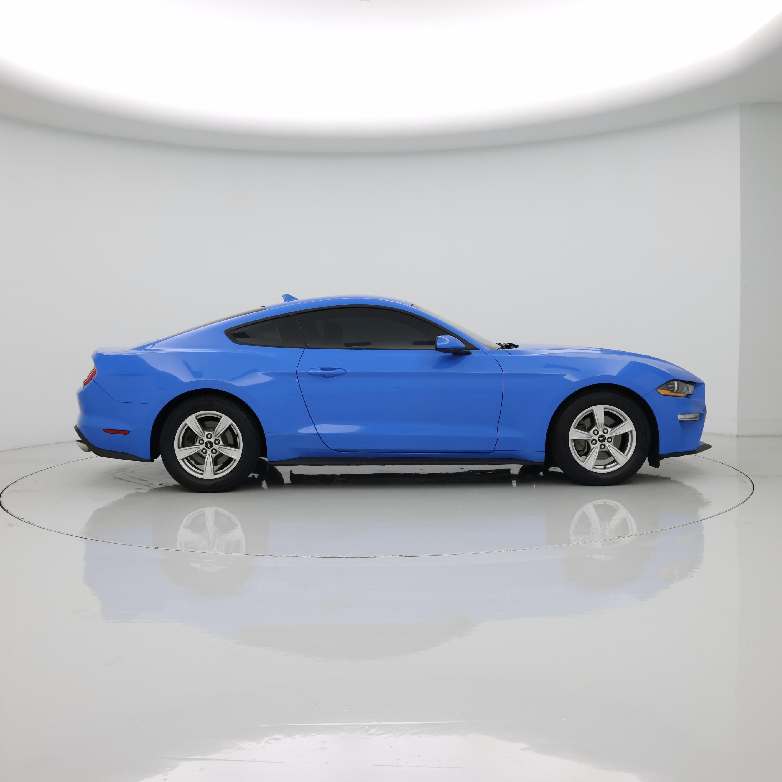 Thumbnail: 2022 Ford Mustang - 7