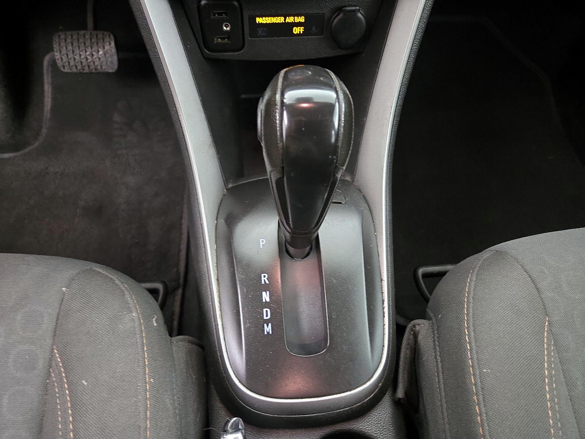 Thumbnail: 2021 Chevrolet Trax - 17