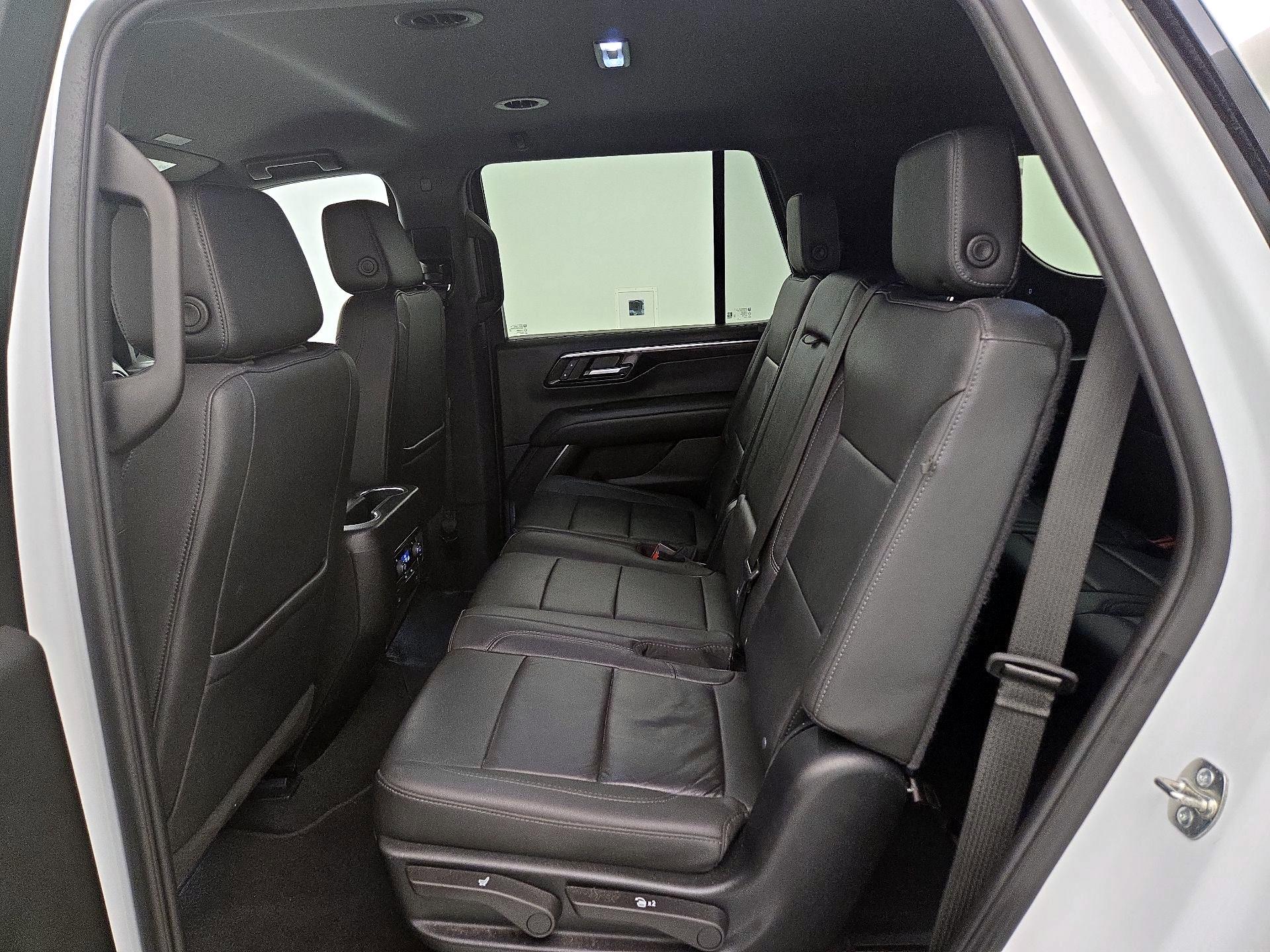Thumbnail: 2025 Chevrolet Tahoe - 20
