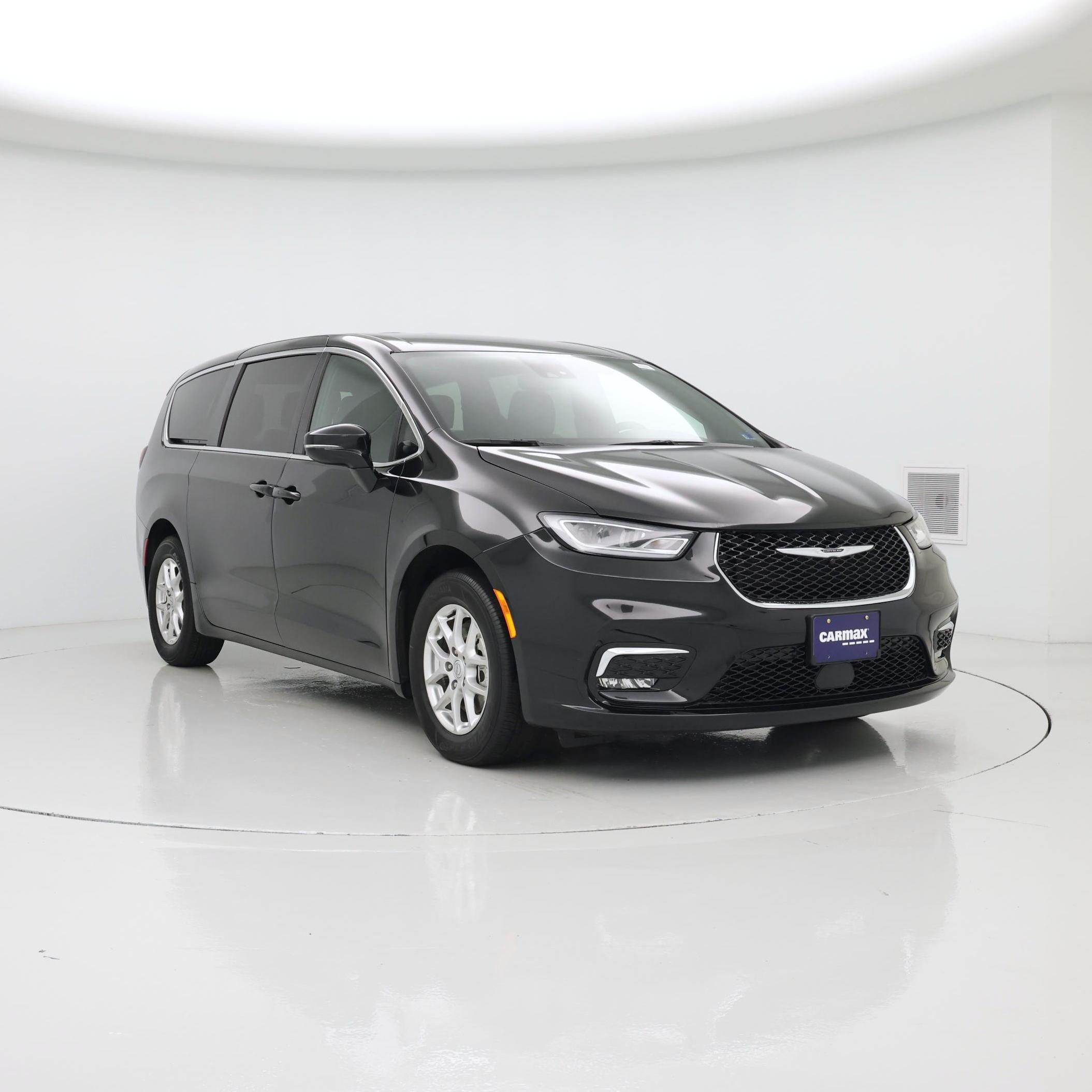 Black 2025 Chrysler Pacifica Minivan Front-Wheel Drive Automatic