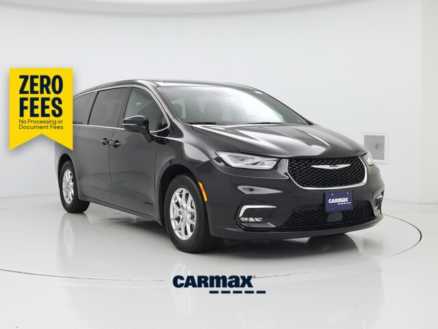 Black 2025 Chrysler Pacifica Minivan Front-Wheel Drive Automatic