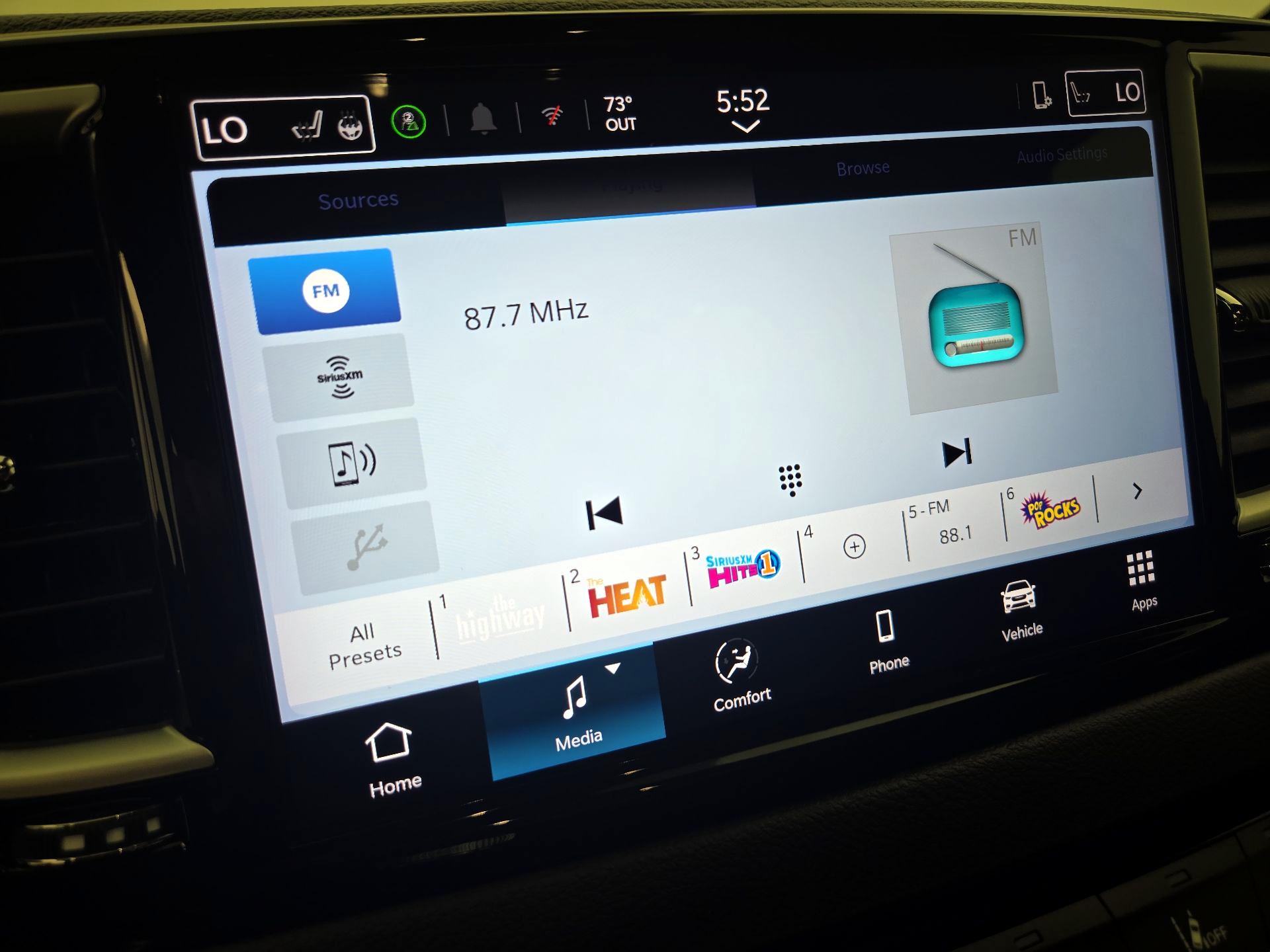 Thumbnail: 2025 Chrysler Pacifica - 15