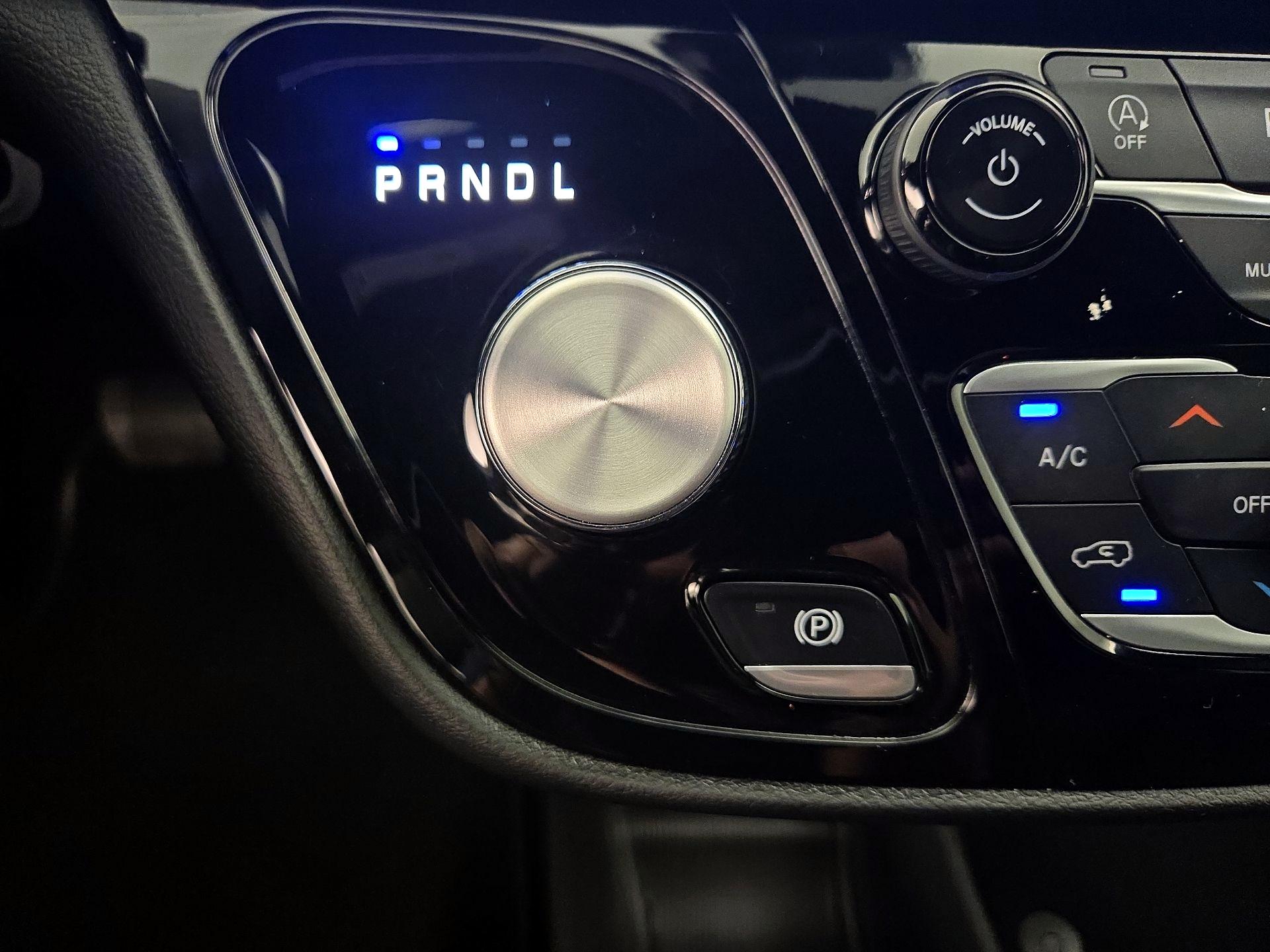 Thumbnail: 2025 Chrysler Pacifica - 17