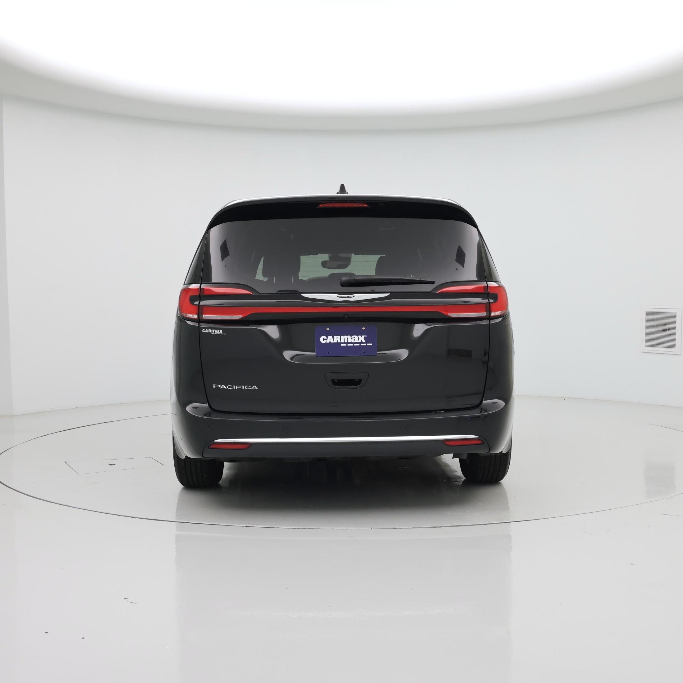 Thumbnail: 2025 Chrysler Pacifica - 6