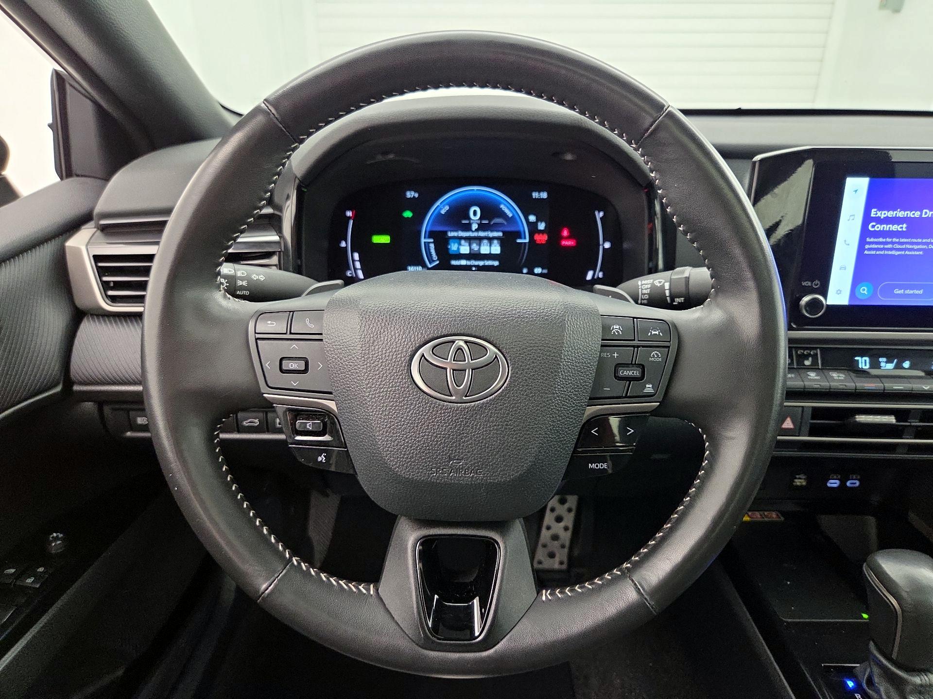 Thumbnail: 2025 Toyota Camry - 10