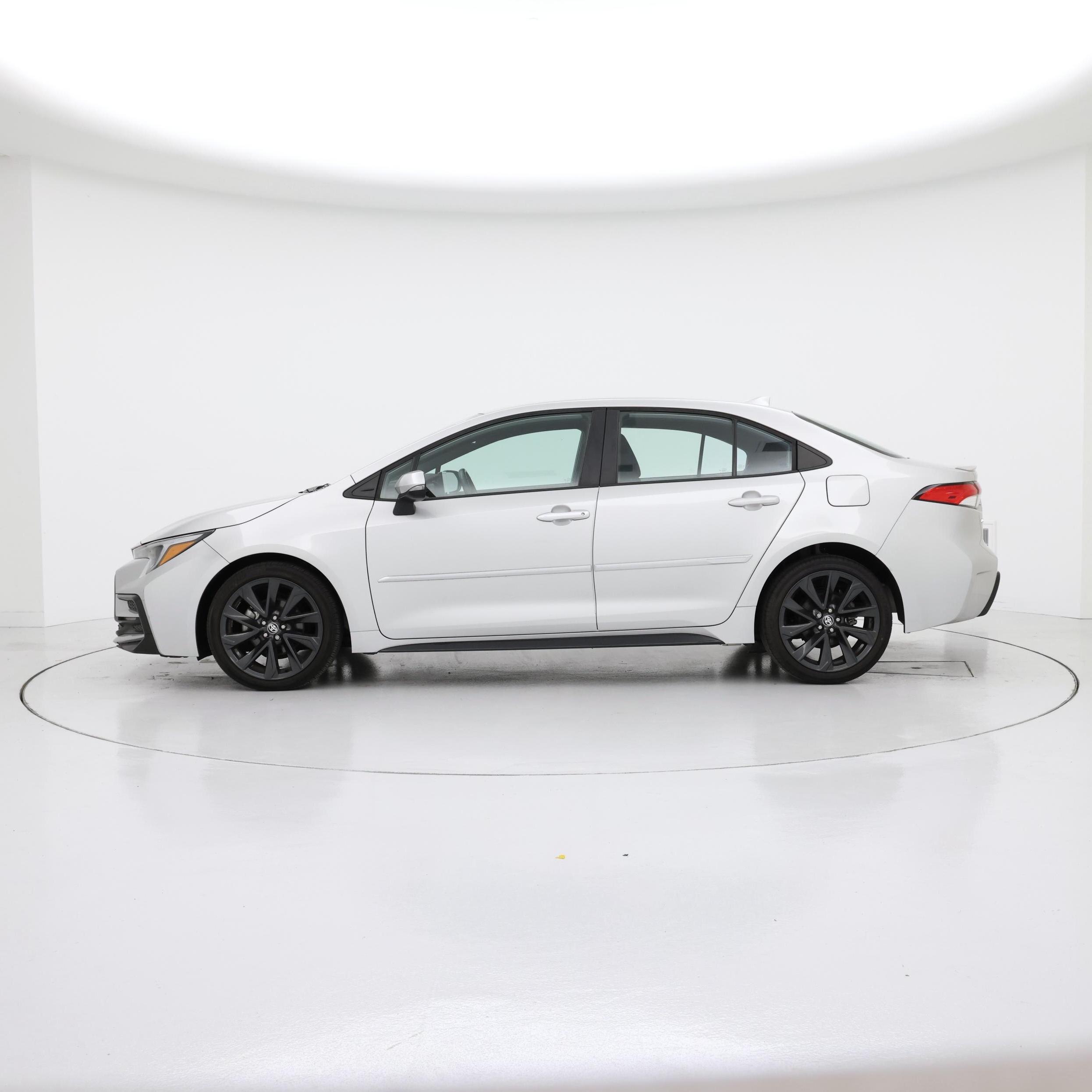 Thumbnail: 2023 Toyota Corolla - 3