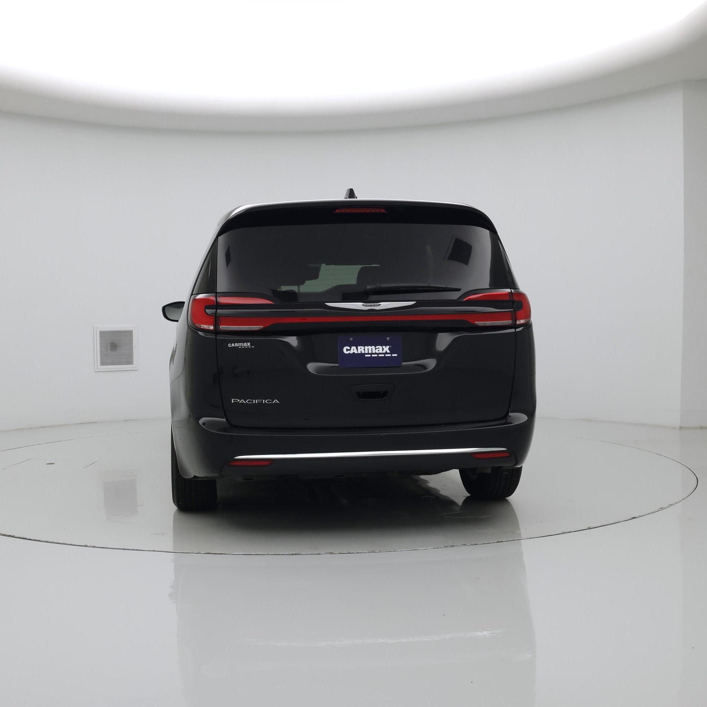 Thumbnail: 2025 Chrysler Pacifica - 6