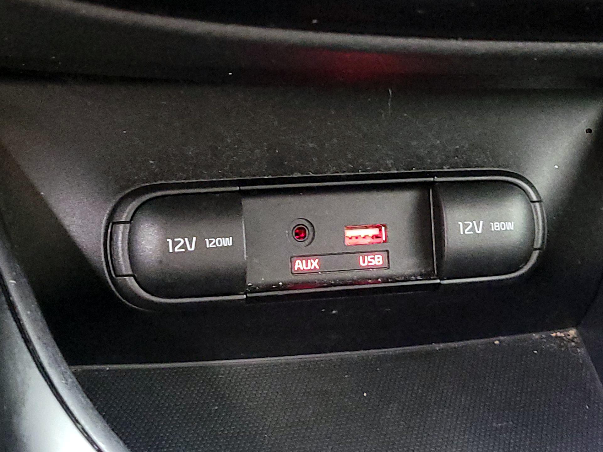 Thumbnail: 2018 Kia Soul - 18