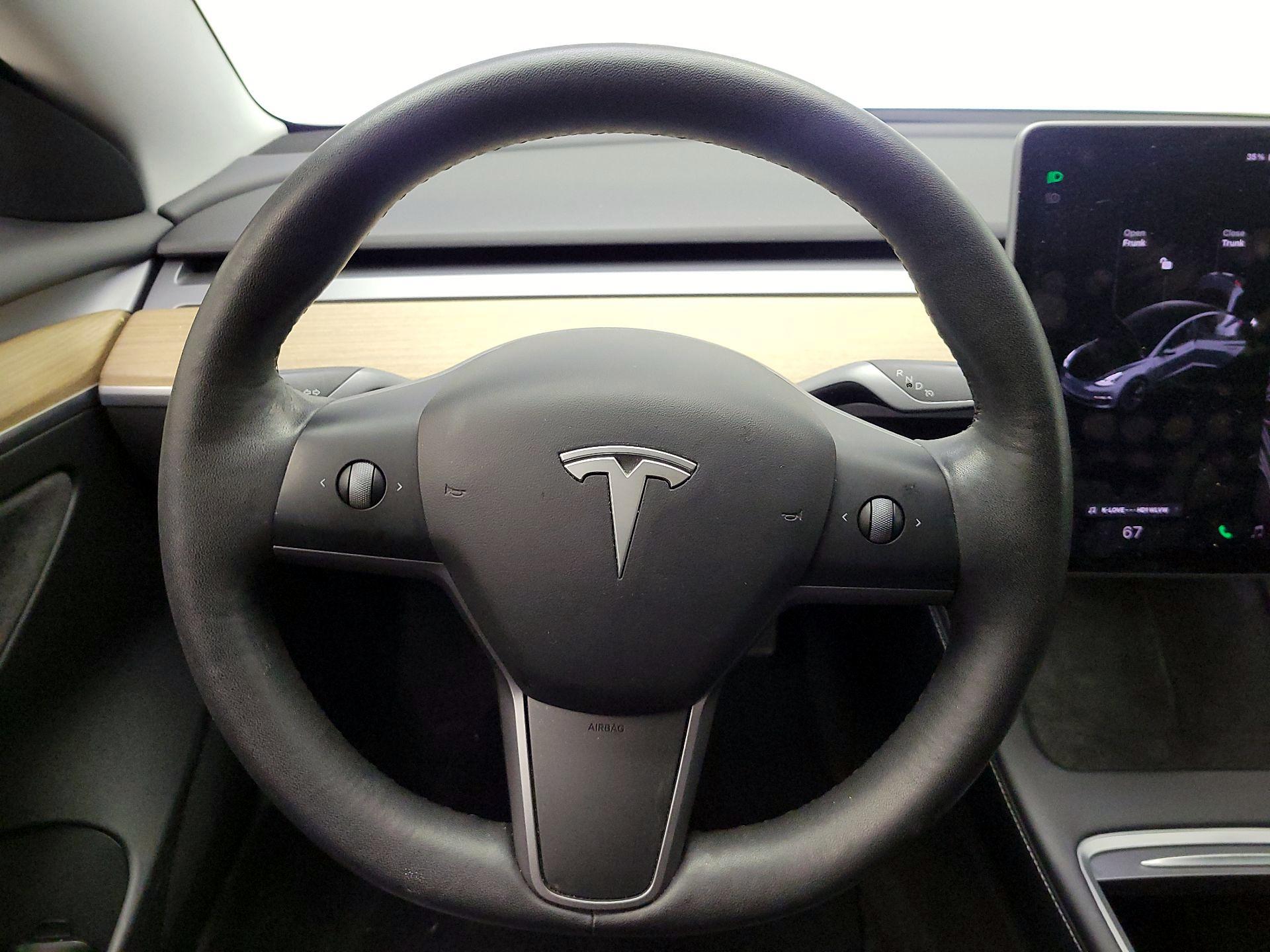 Thumbnail: 2021 Tesla Model 3 - 10