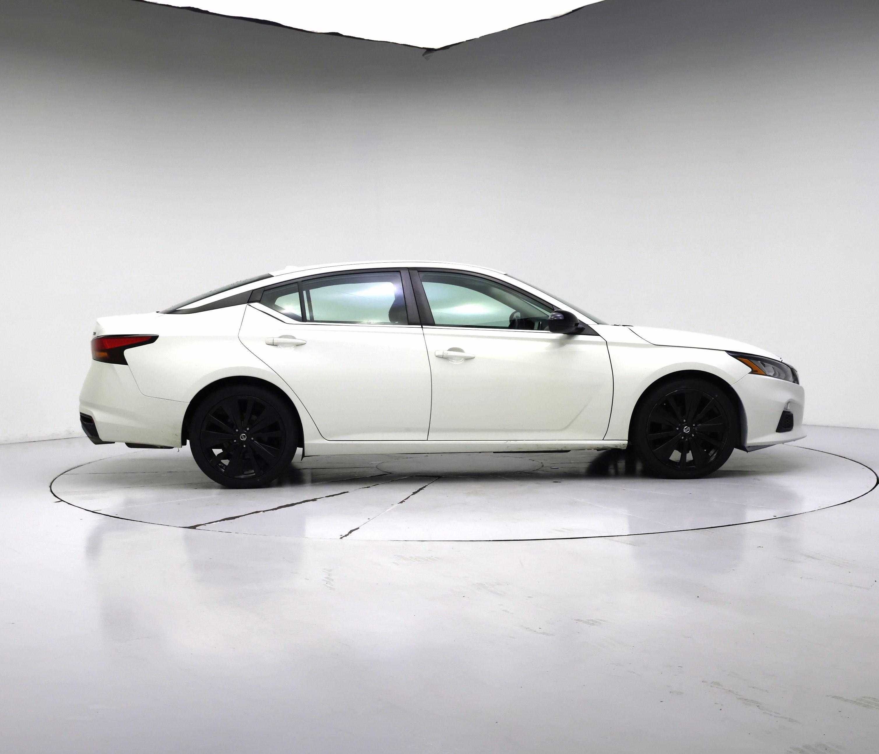 Thumbnail: 2019 Nissan Altima - 7