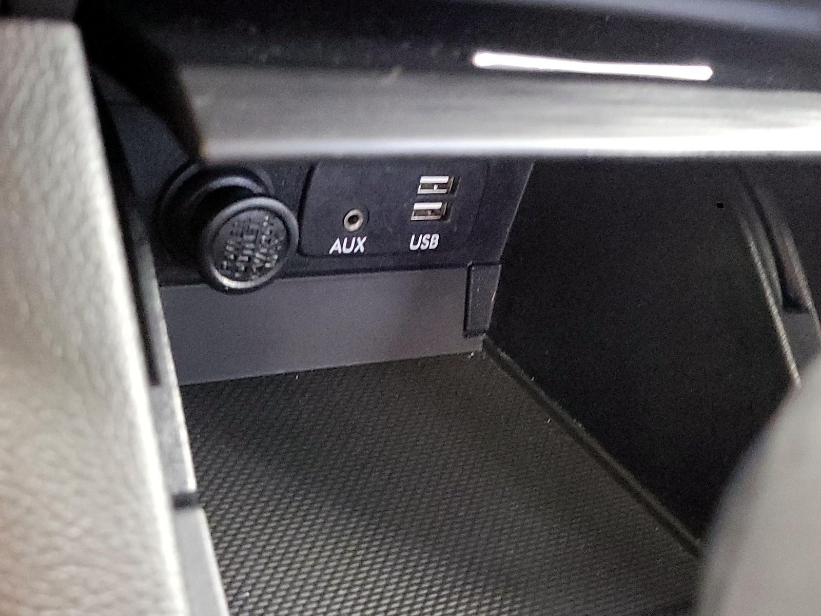2015 Subaru Legacy 2.5i Limited - Photo 20
