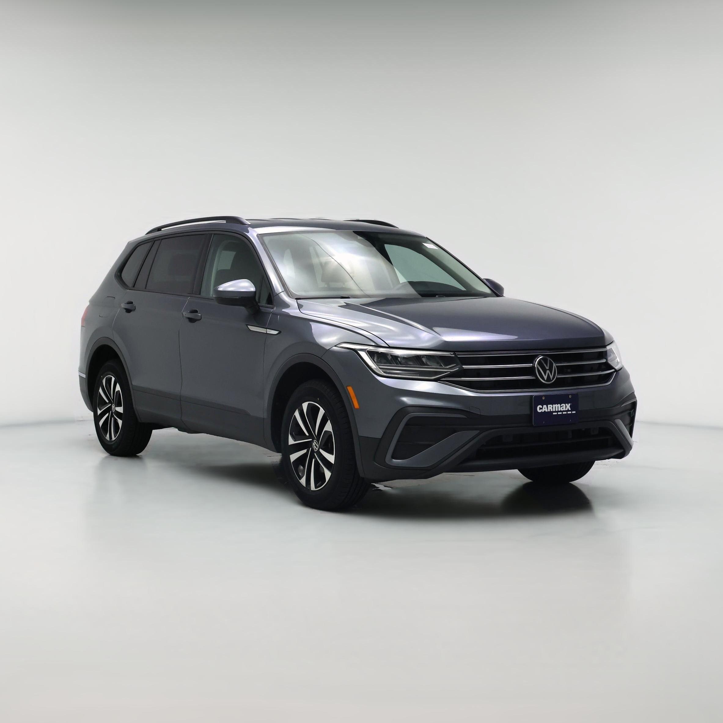 Thumbnail: 2022 Volkswagen Tiguan - 1