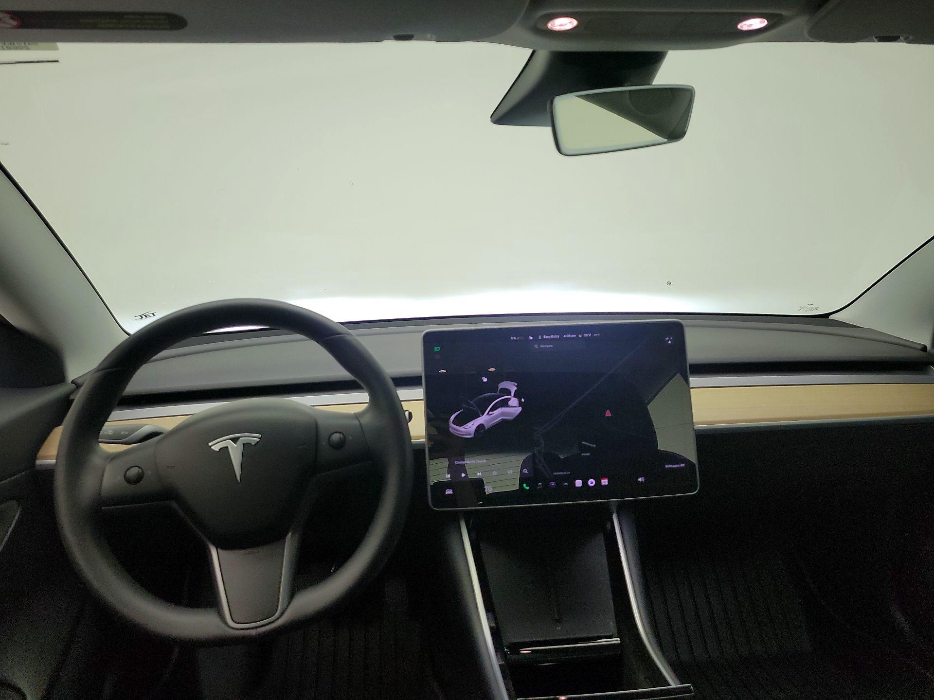 Thumbnail: 2020 Tesla Model 3 - 9